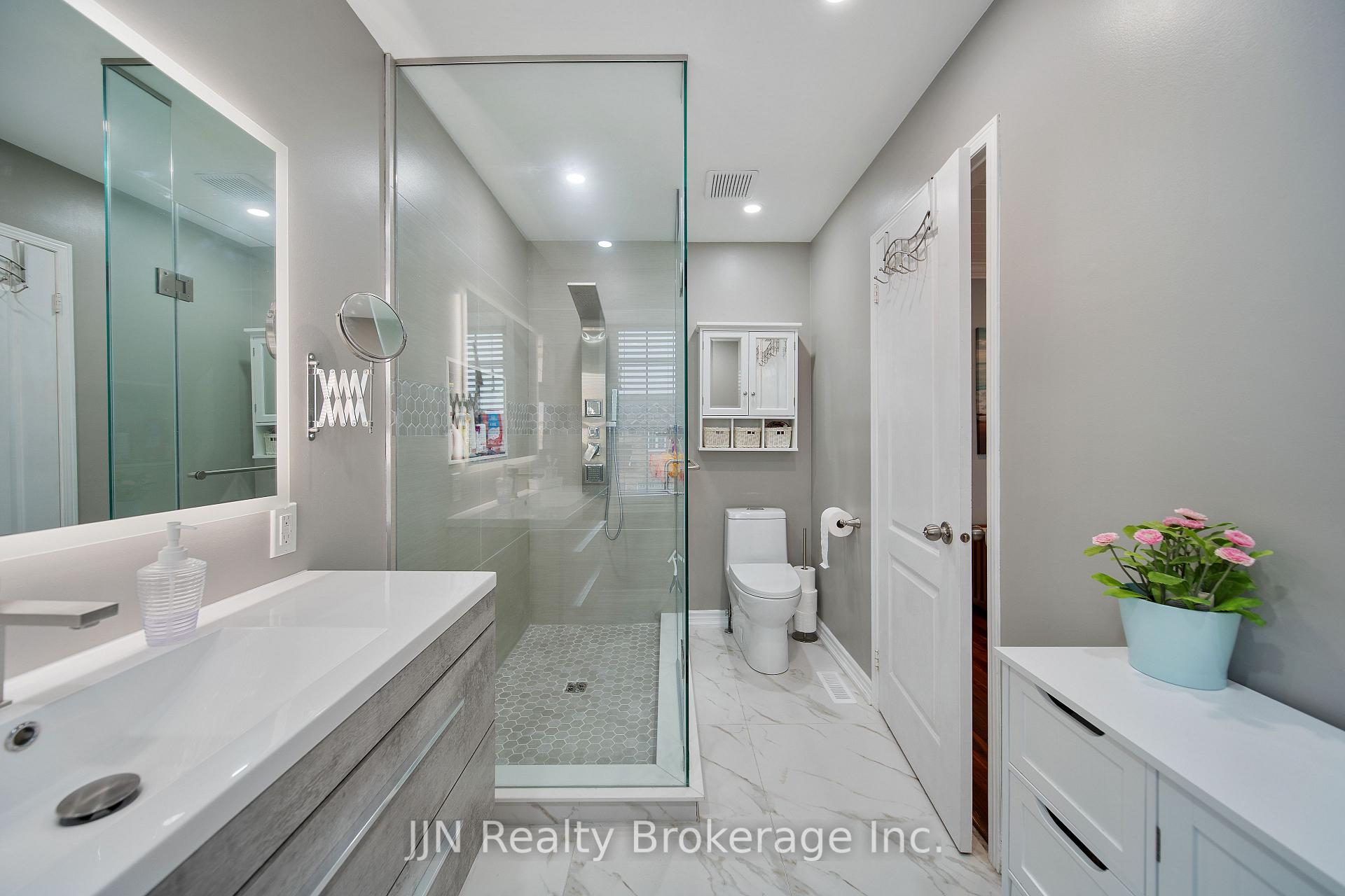 Photo 27 of 2130 Forest Gate Parkway, Oakville, West Oak Trails — HOMEH