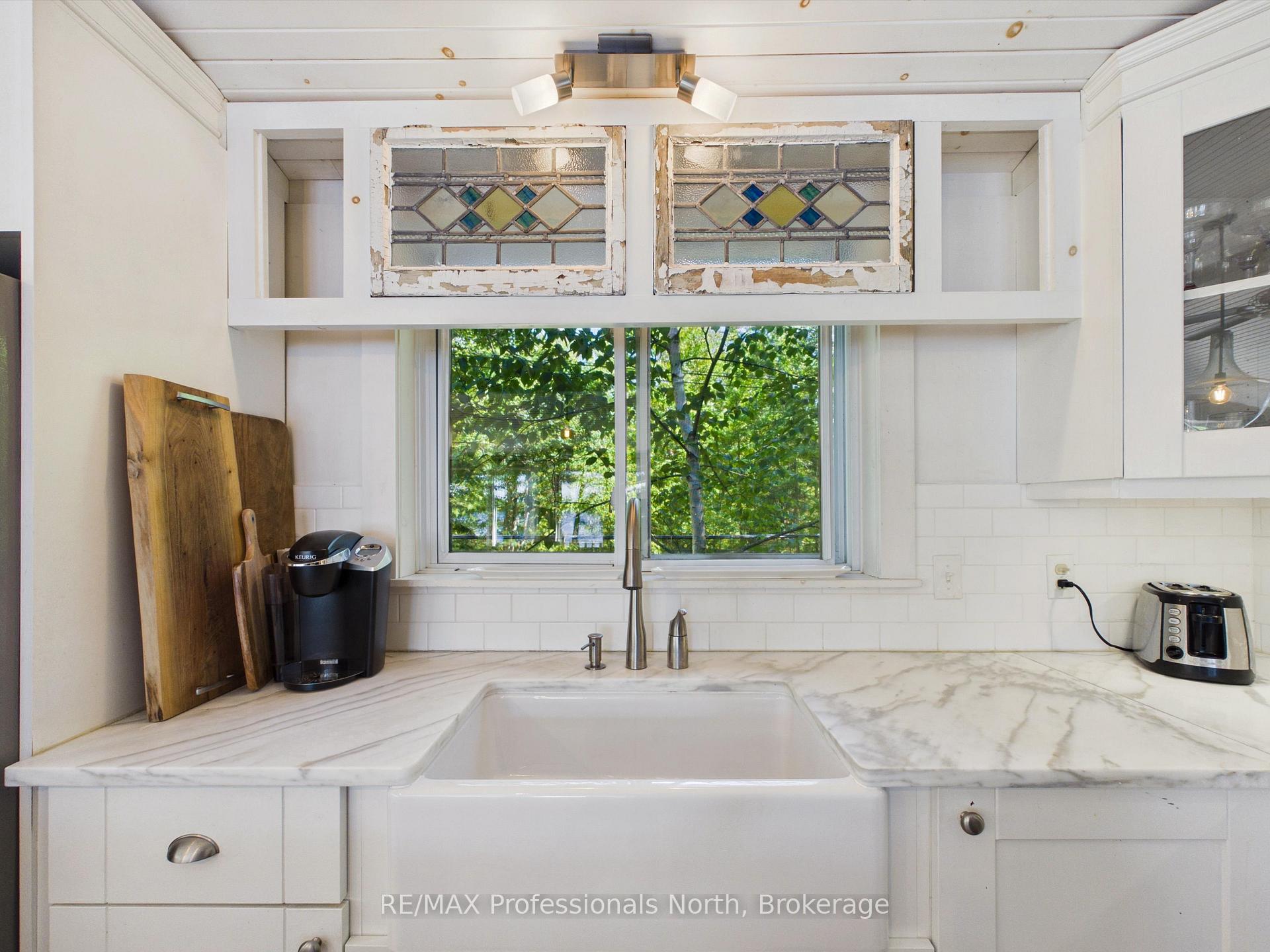 Photo 5 of 1398 Milne Road, Bracebridge, Oakley — HOMEH