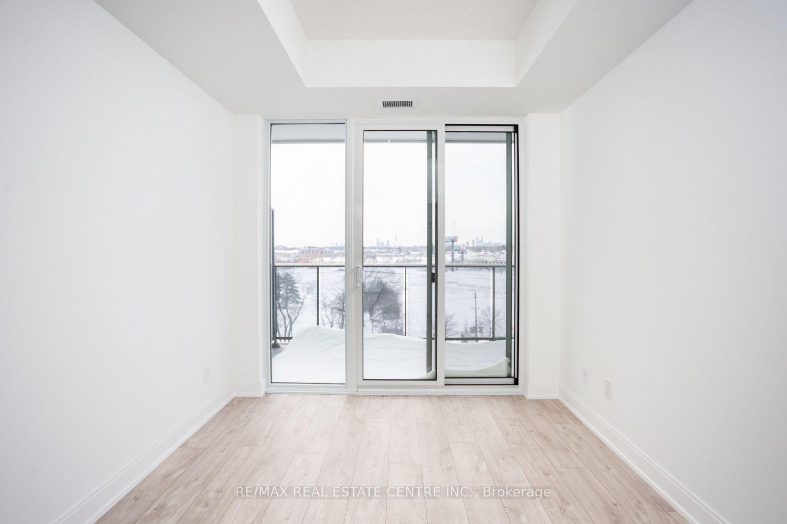 Photo 18 of Unit 701, 70 Annie Craig Drive, Etobicoke, Mimico — HOMEH