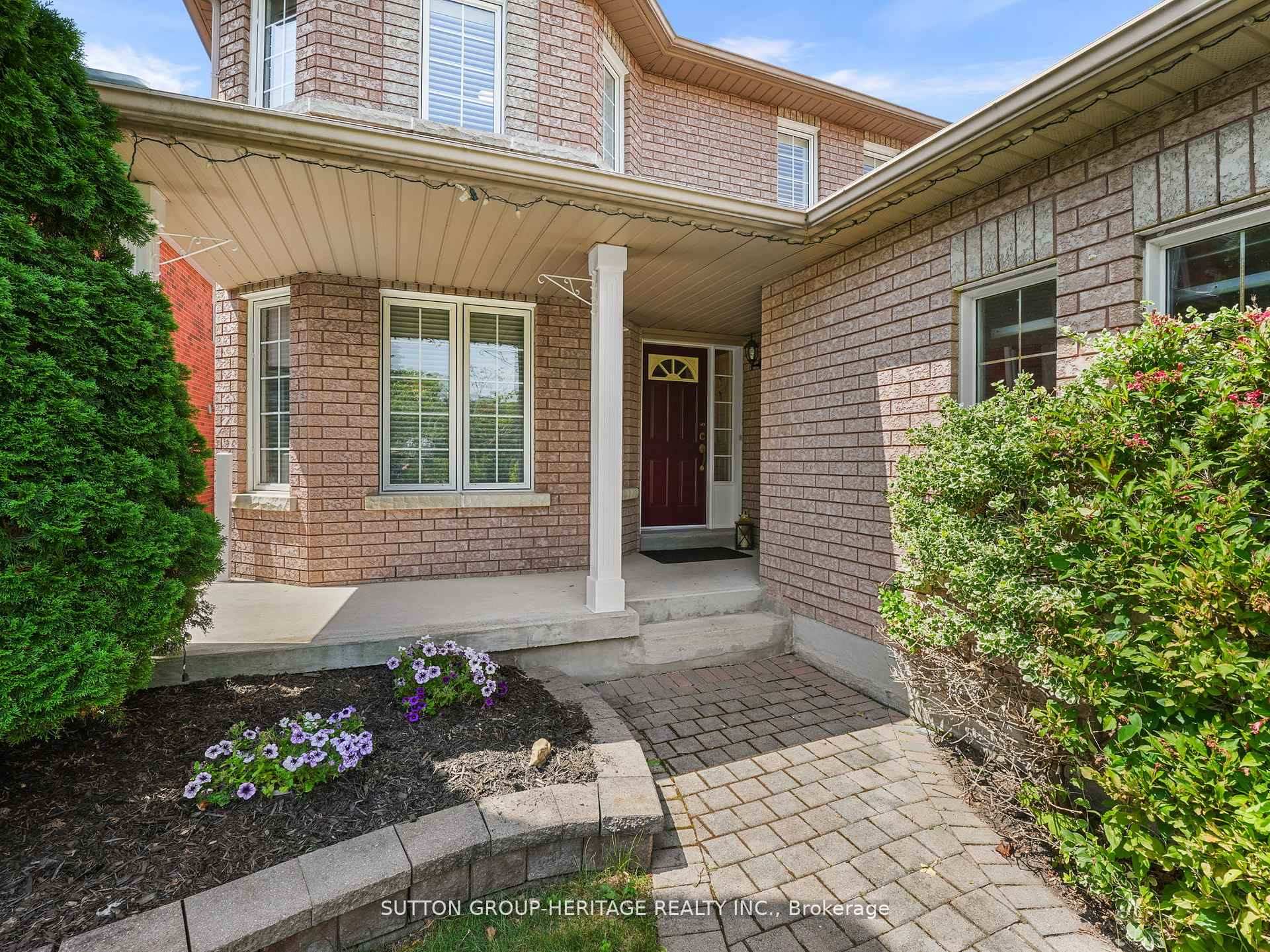 Photo 2 of 51 Annie Crescent, Ajax, Central West — HOMEH