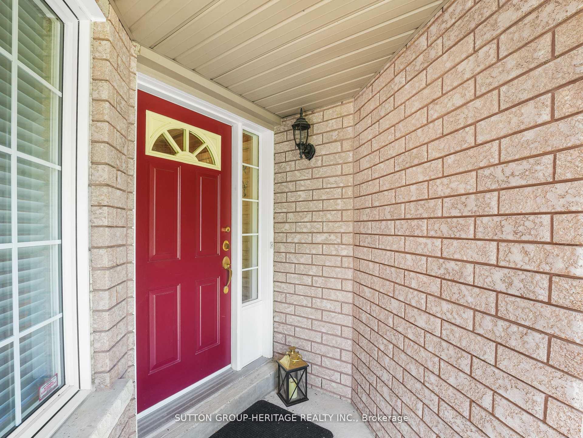Photo 4 of 51 Annie Crescent, Ajax, Central West — HOMEH