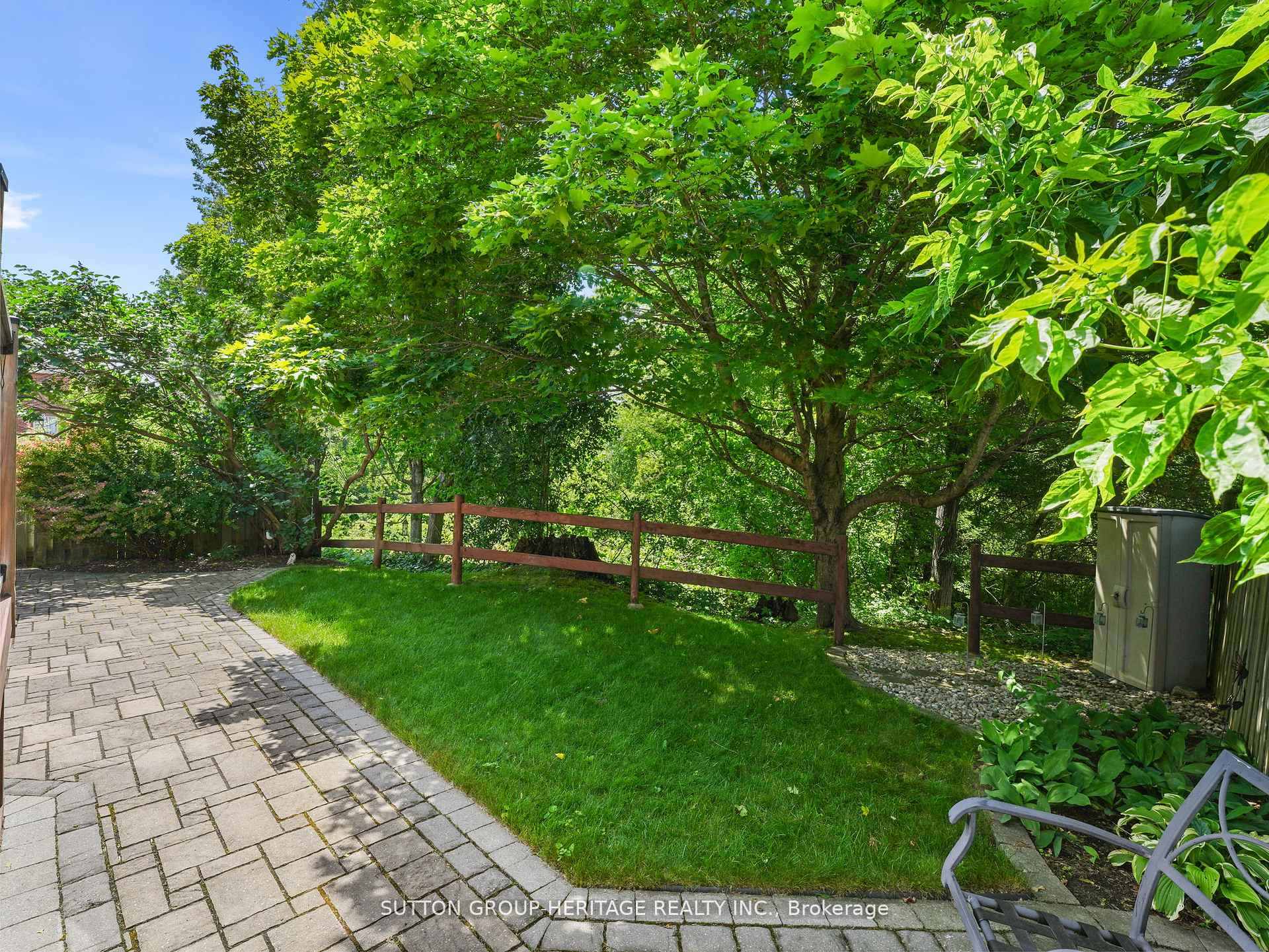 Photo 39 of 51 Annie Crescent, Ajax, Central West — HOMEH