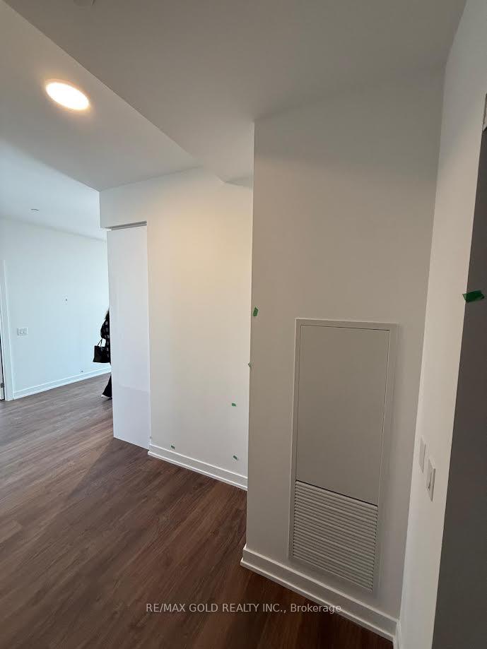 Photo of Unit 2502, 5105 Hurontario Street
