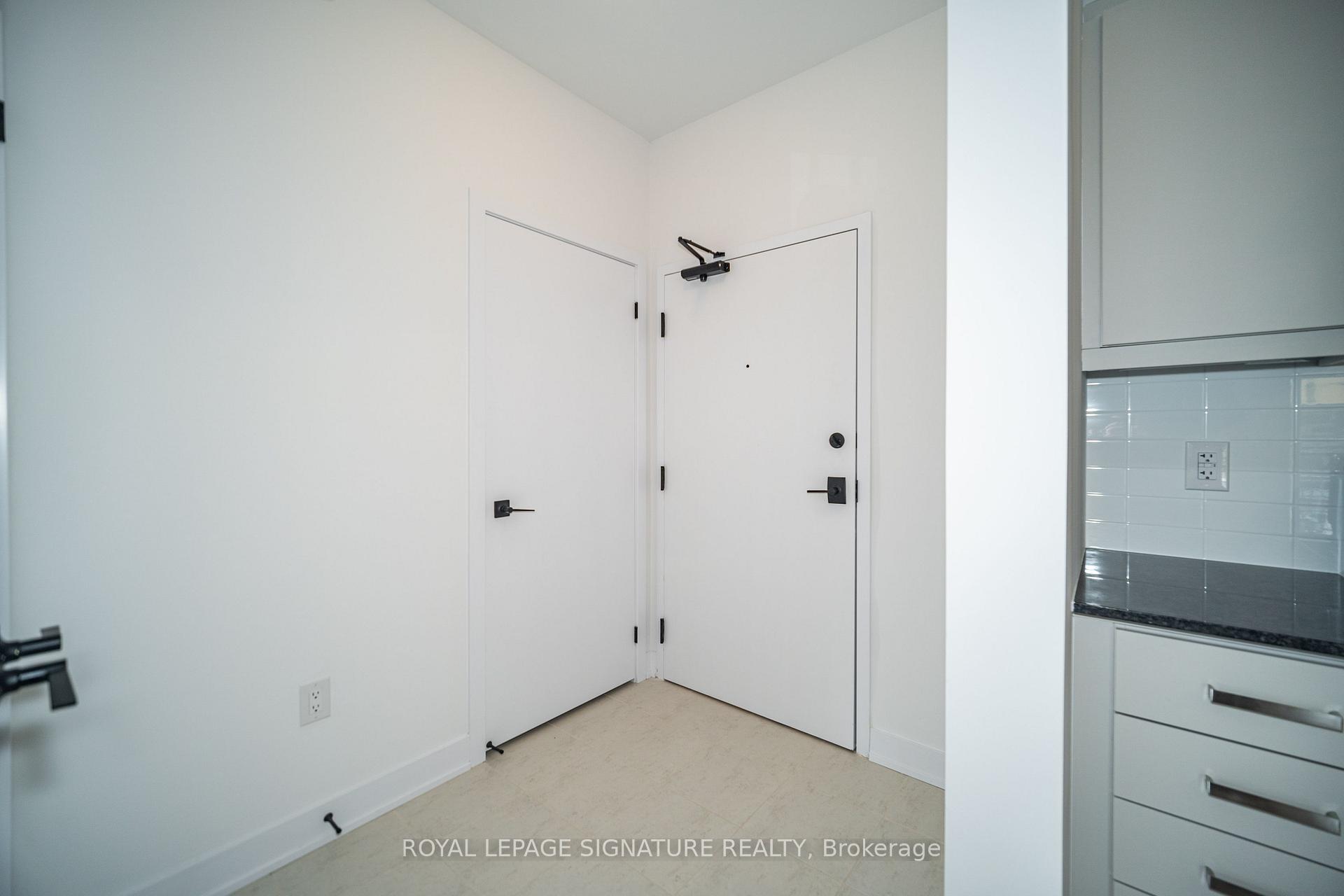 Photo 5 of Unit 103, 1 Chef Lane, Barrie, Rural Barrie Southeast — HOMEH
