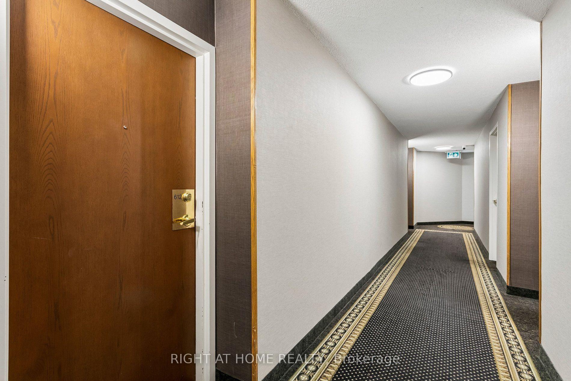 Photo 7 of Unit 612, 550 Webb Drive, Mississauga, City Centre — HOMEH