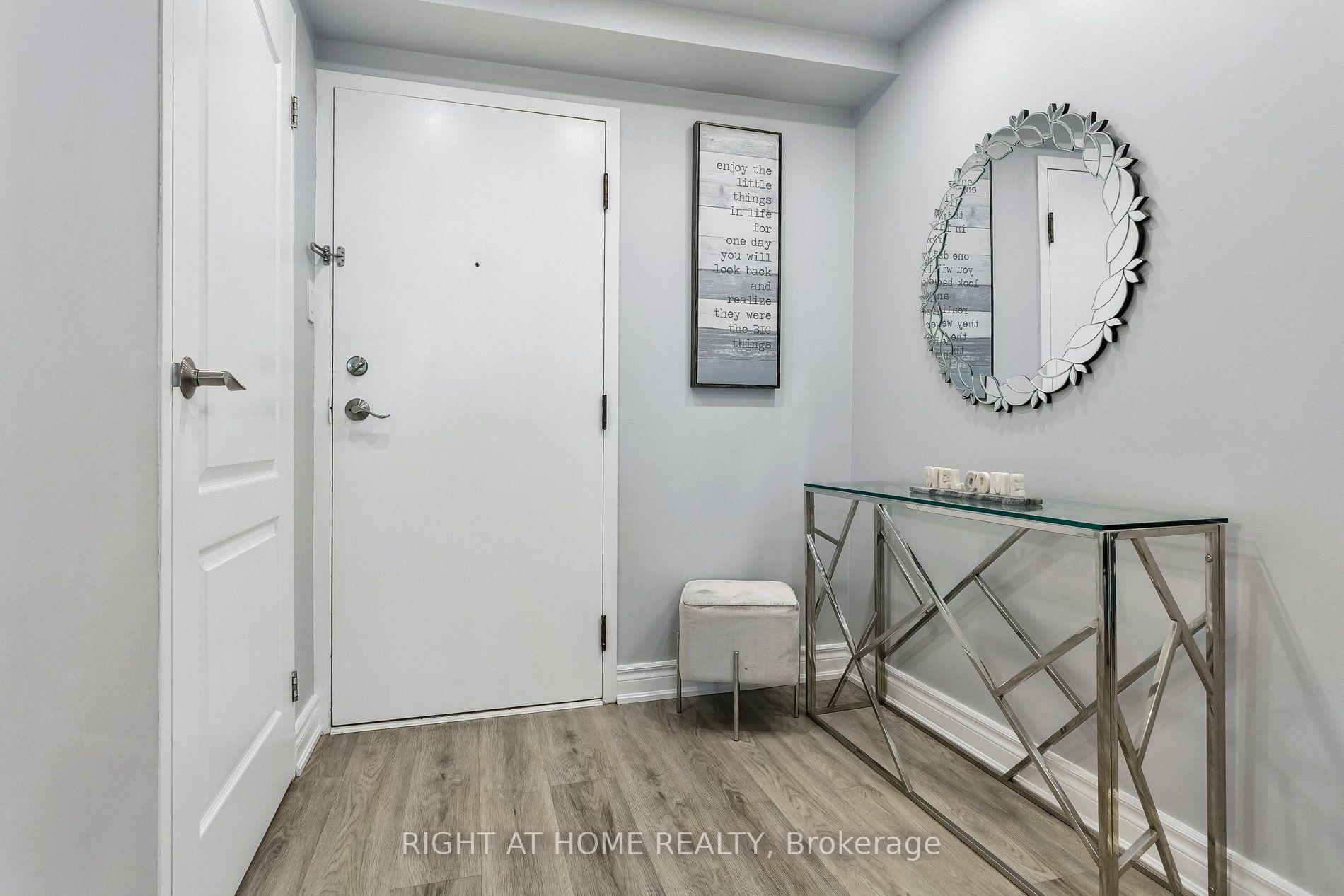 Photo 8 of Unit 612, 550 Webb Drive, Mississauga, City Centre — HOMEH