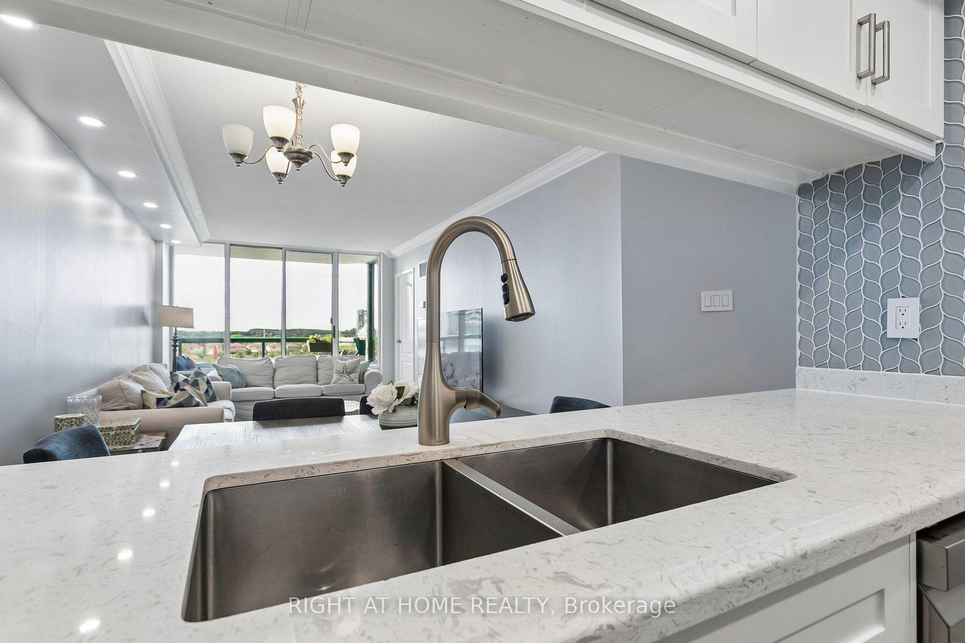 Photo 14 of Unit 612, 550 Webb Drive, Mississauga, City Centre — HOMEH