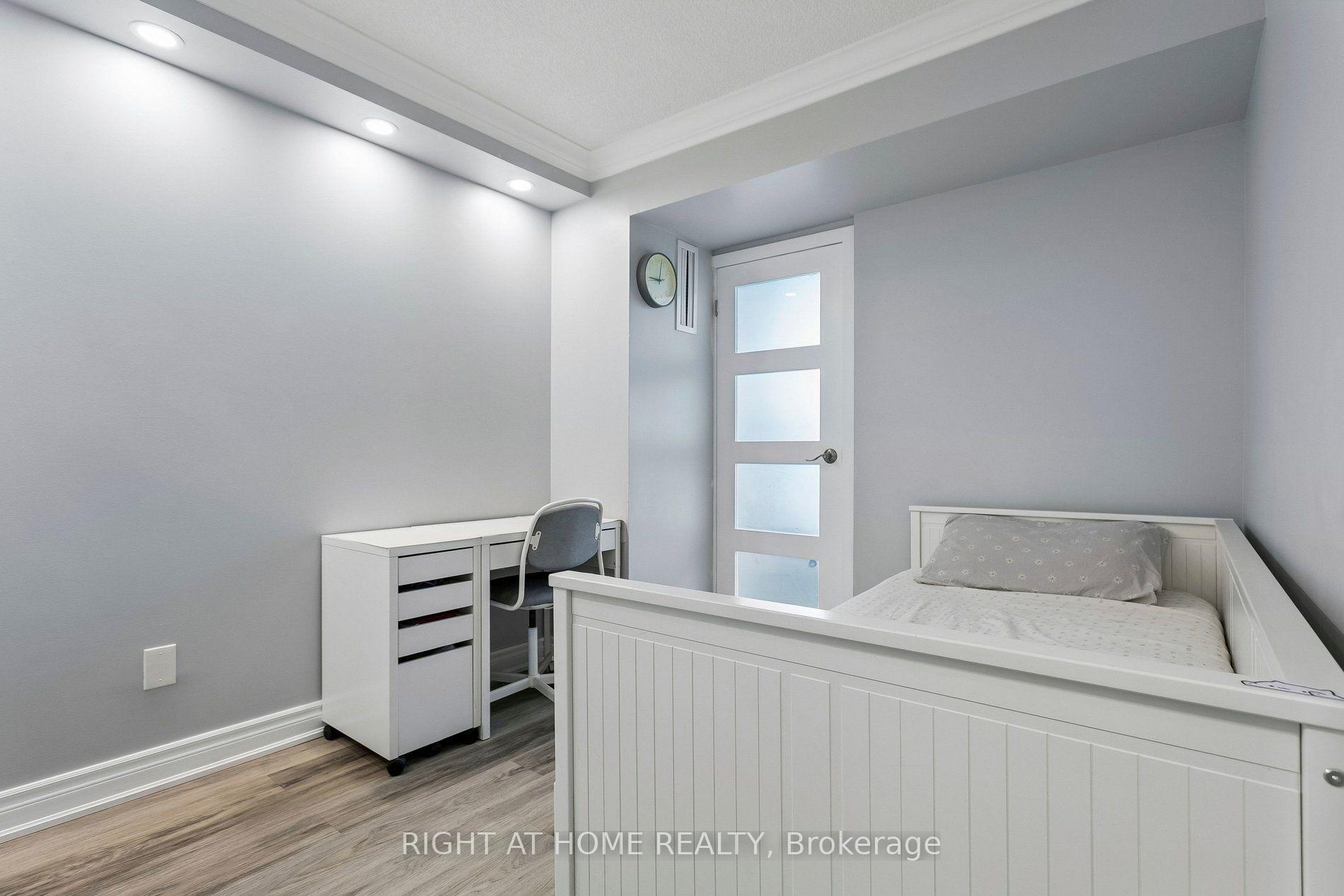 Photo 30 of Unit 612, 550 Webb Drive, Mississauga, City Centre — HOMEH