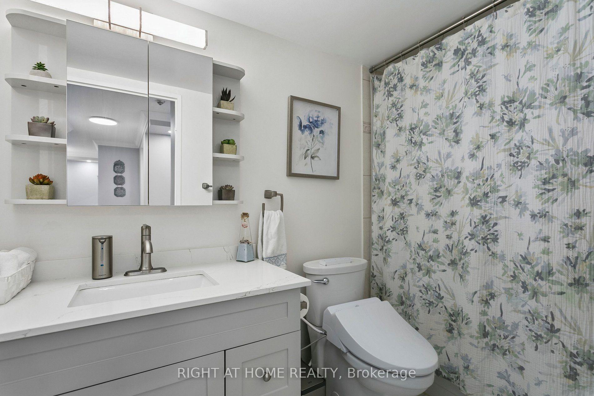 Photo 31 of Unit 612, 550 Webb Drive, Mississauga, City Centre — HOMEH