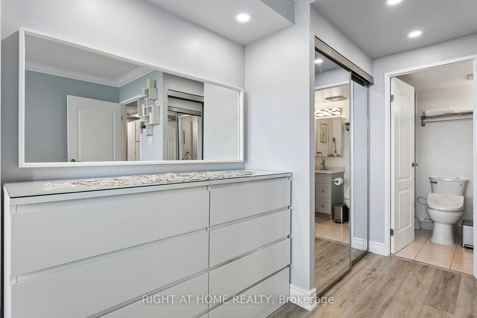 Photo 36 of Unit 612, 550 Webb Drive, Mississauga, City Centre — HOMEH