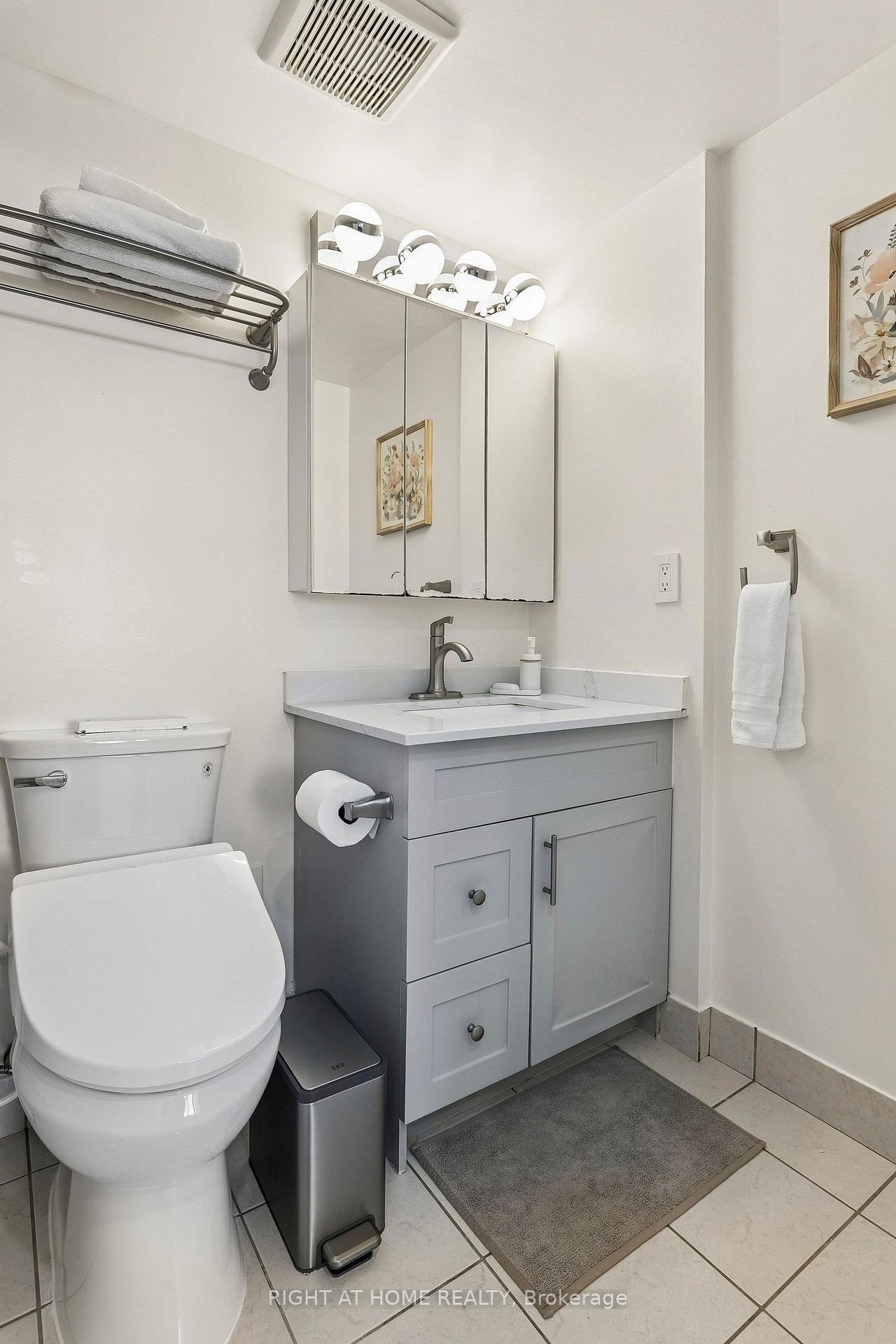 Photo 41 of Unit 612, 550 Webb Drive, Mississauga, City Centre — HOMEH