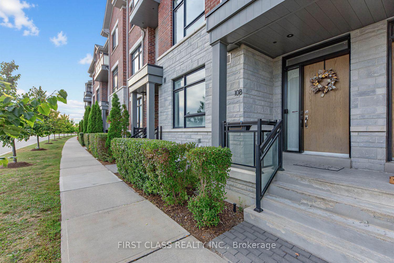 Photo 3 of 108 South Park Road, Markham, Commerce Valley — HOMEH