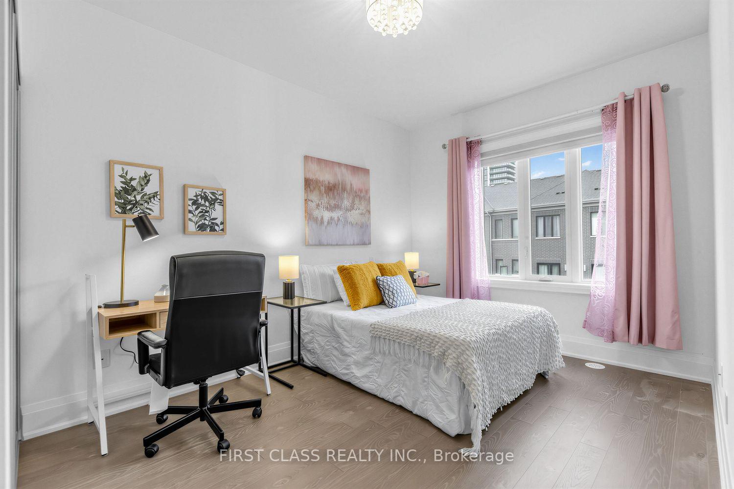 Photo 27 of 108 South Park Road, Markham, Commerce Valley — HOMEH