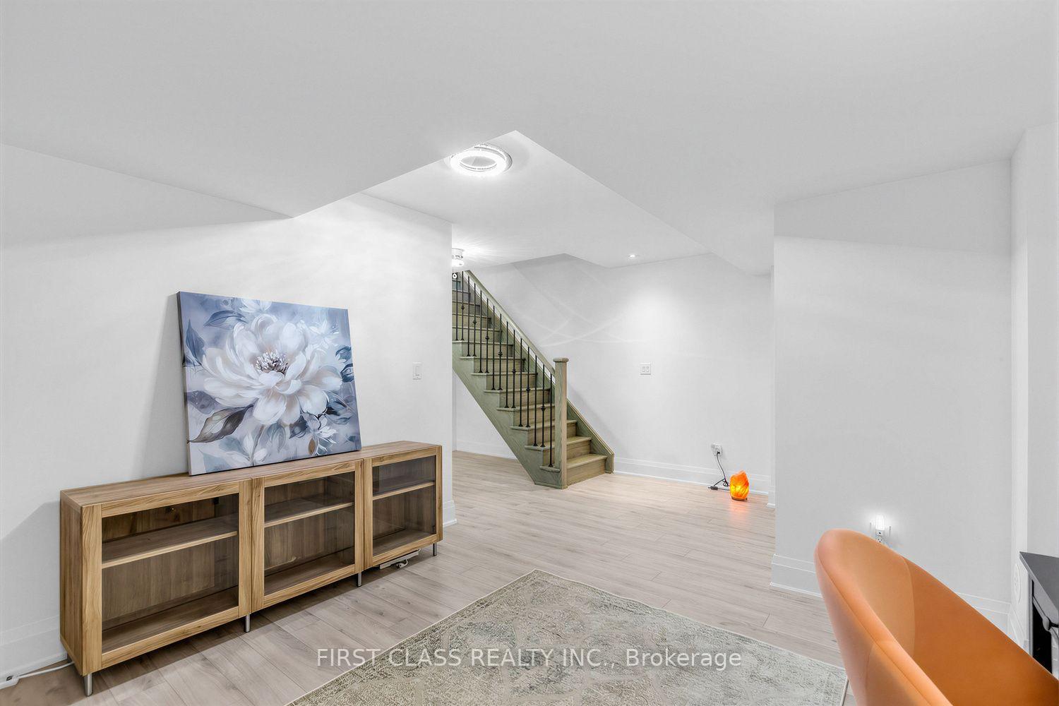 Photo 32 of 108 South Park Road, Markham, Commerce Valley — HOMEH