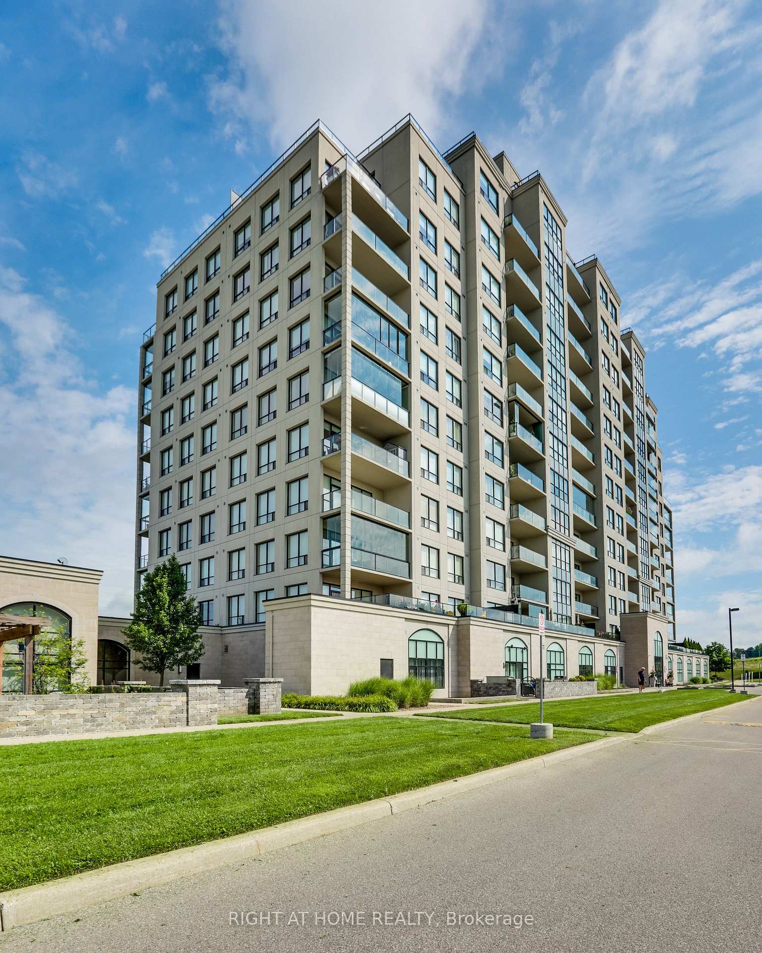 Photo of Unit 212, 240 Villagewalk Boulevard