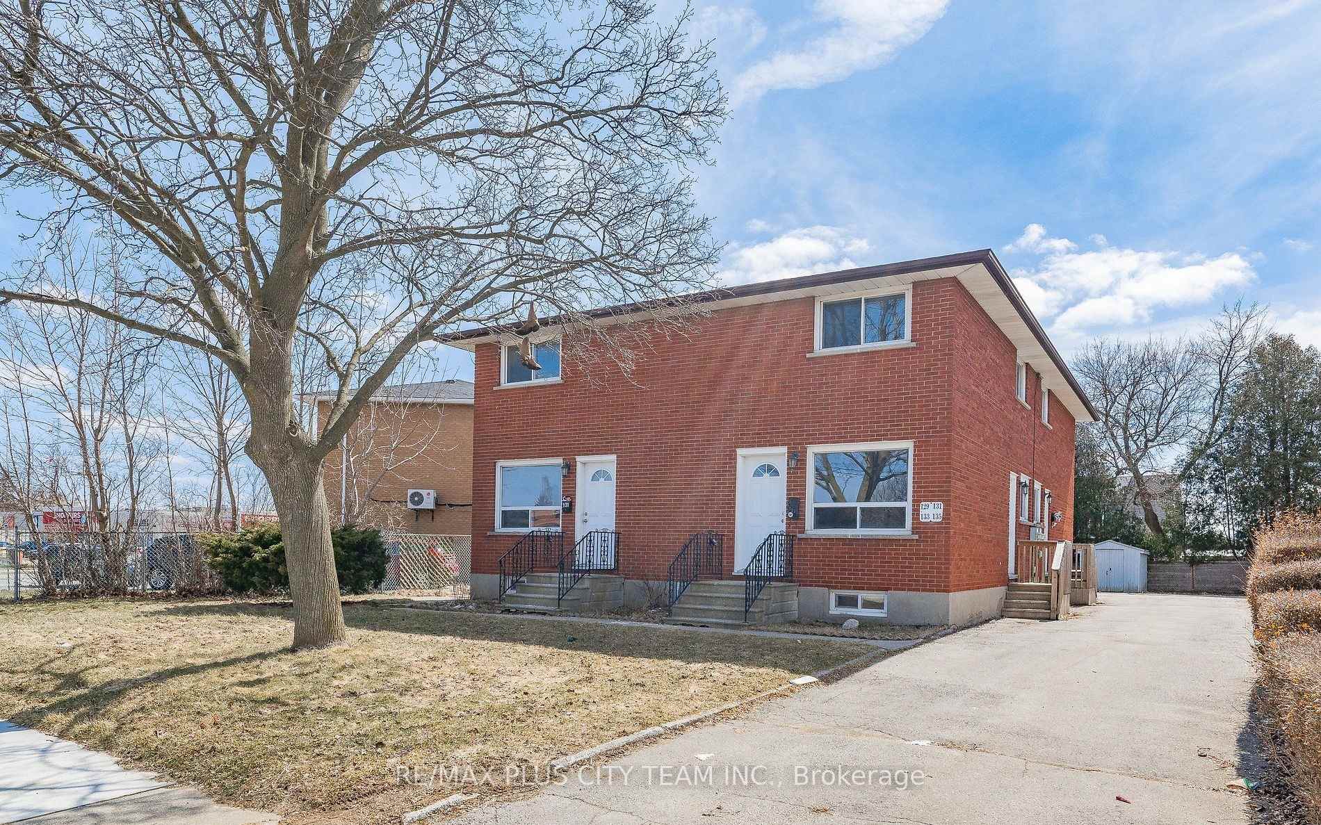 Photo 3 of Unit Unit #3, 133 Pollock Avenue, Cambridge, Alison — HOMEH