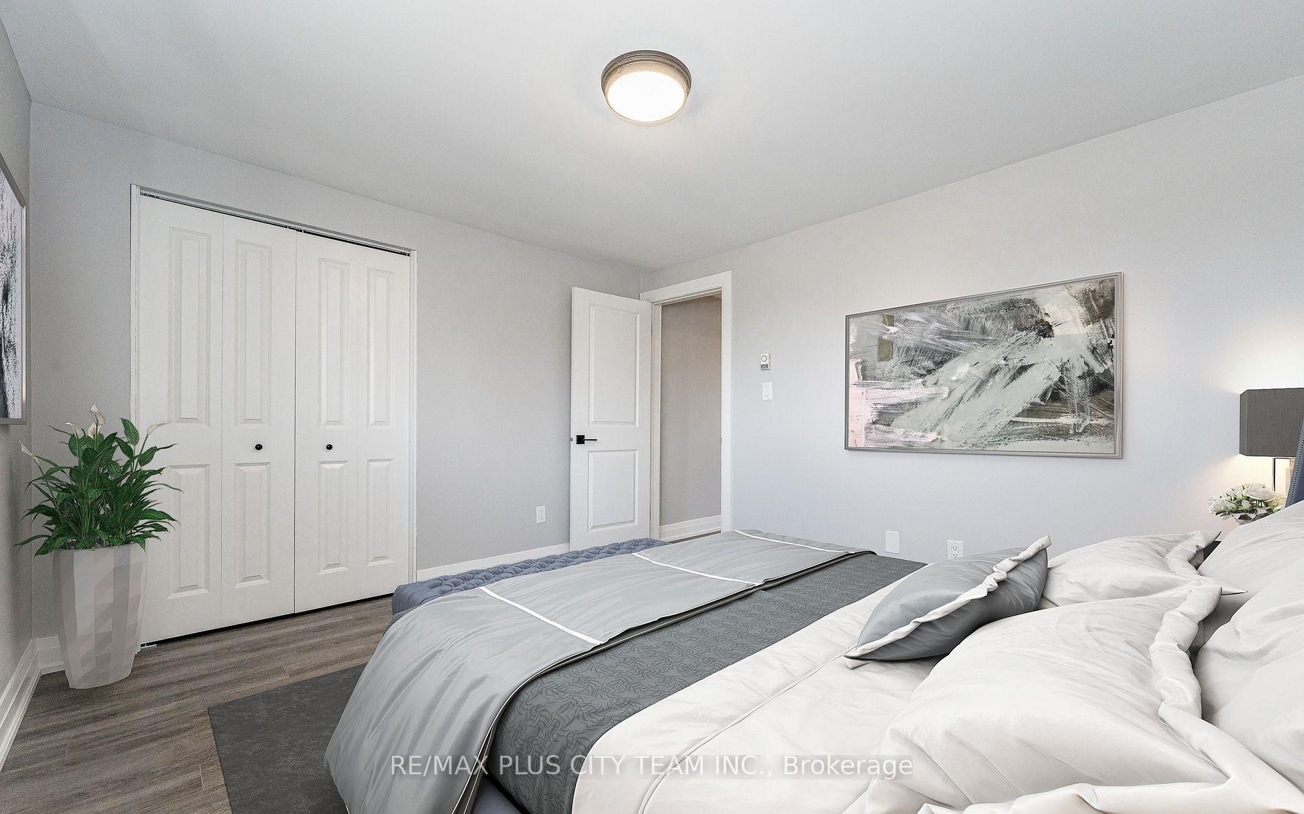 Photo 14 of Unit Unit #3, 133 Pollock Avenue, Cambridge, Alison — HOMEH