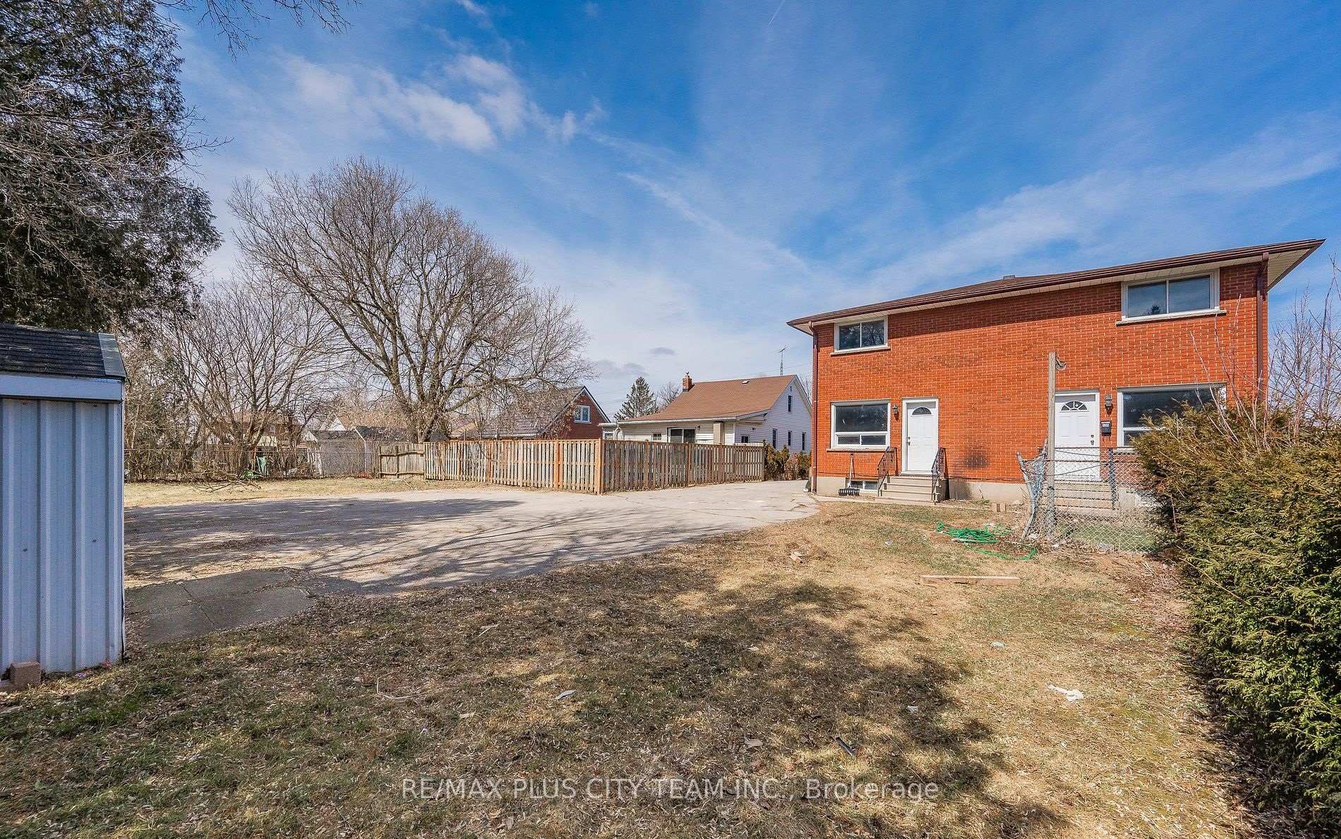 Photo 24 of Unit Unit #3, 133 Pollock Avenue, Cambridge, Alison — HOMEH