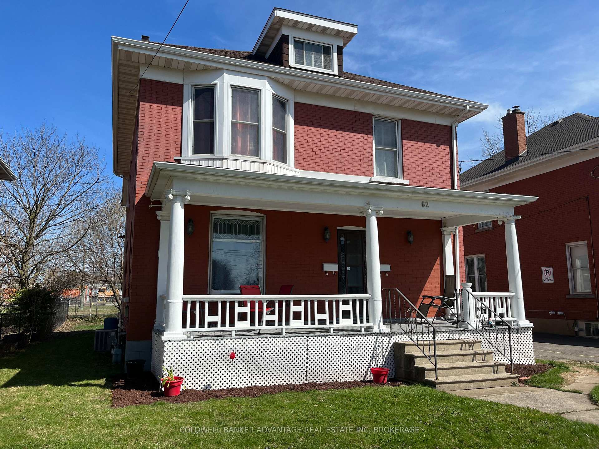 Photo 2 of 62 Burgar Street, Welland, Welland Downtown — HOMEH