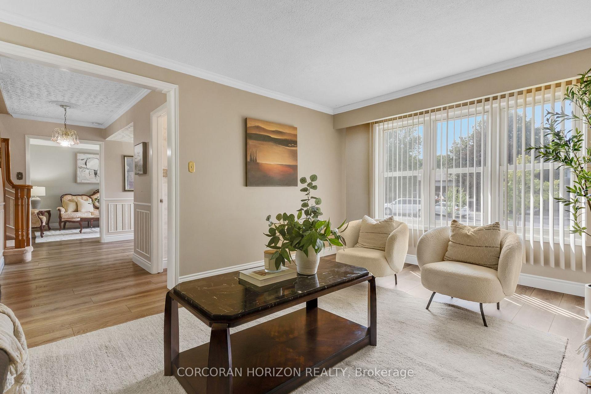 Photo 6 of 8 Blue Spruce Court, Kitchener, Forest Heights — HOMEH