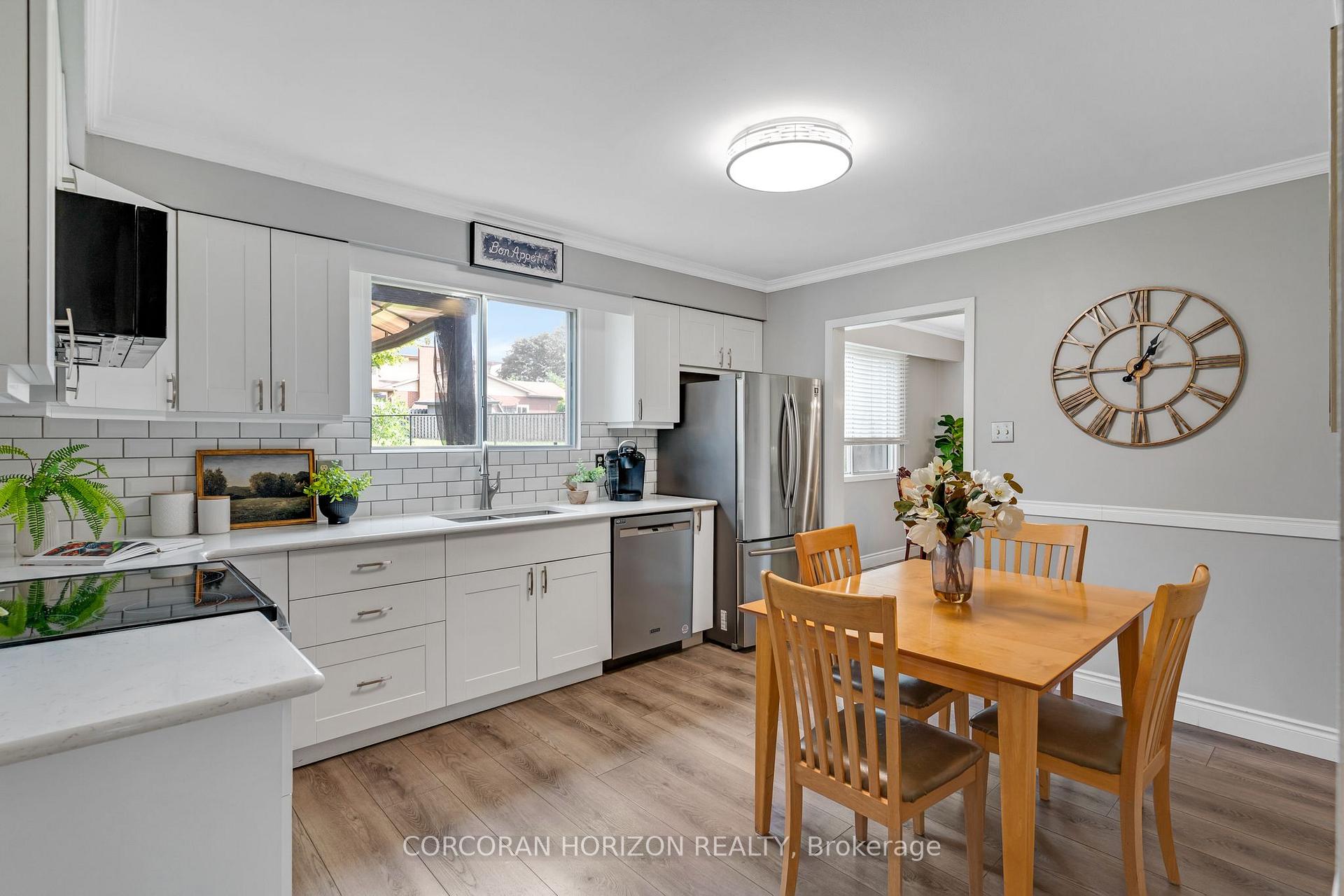 Photo 14 of 8 Blue Spruce Court, Kitchener, Forest Heights — HOMEH