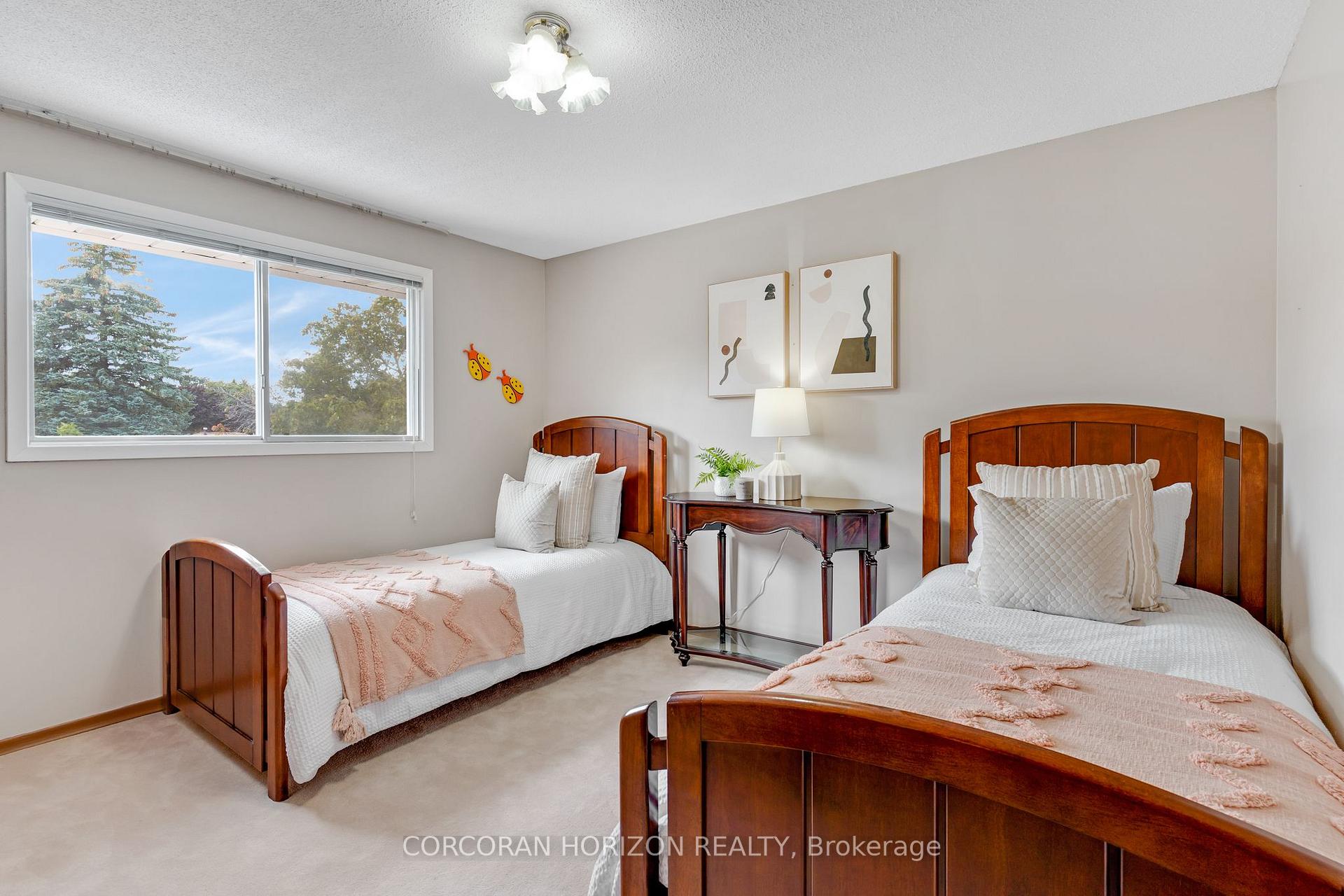 Photo 26 of 8 Blue Spruce Court, Kitchener, Forest Heights — HOMEH