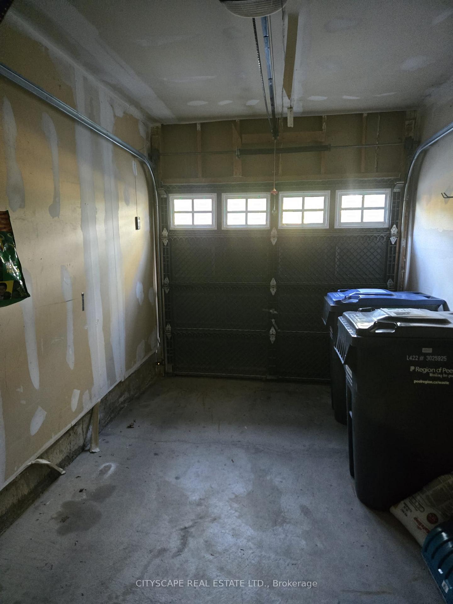 Photo 5 of Unit Bsmt, 3932 Beechnut Row Crescent, Mississauga, Meadowvale — HOMEH