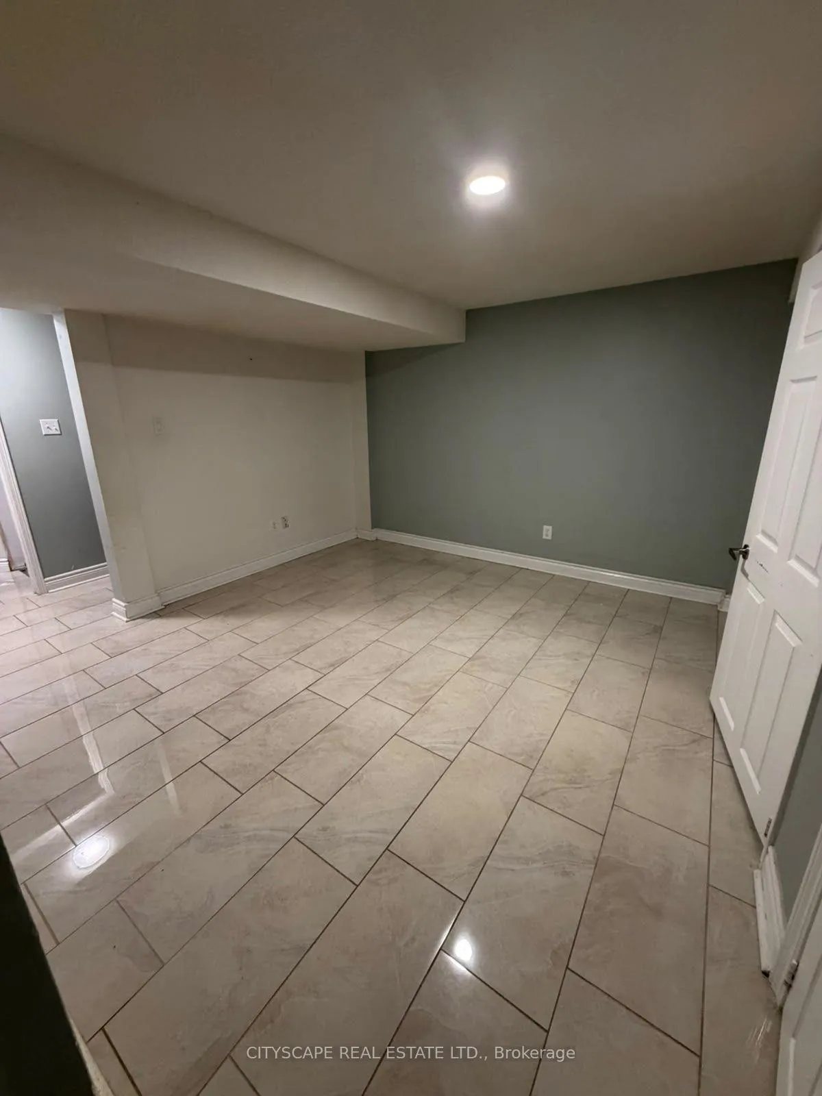 Photo 8 of Unit Bsmt, 3932 Beechnut Row Crescent, Mississauga, Meadowvale — HOMEH