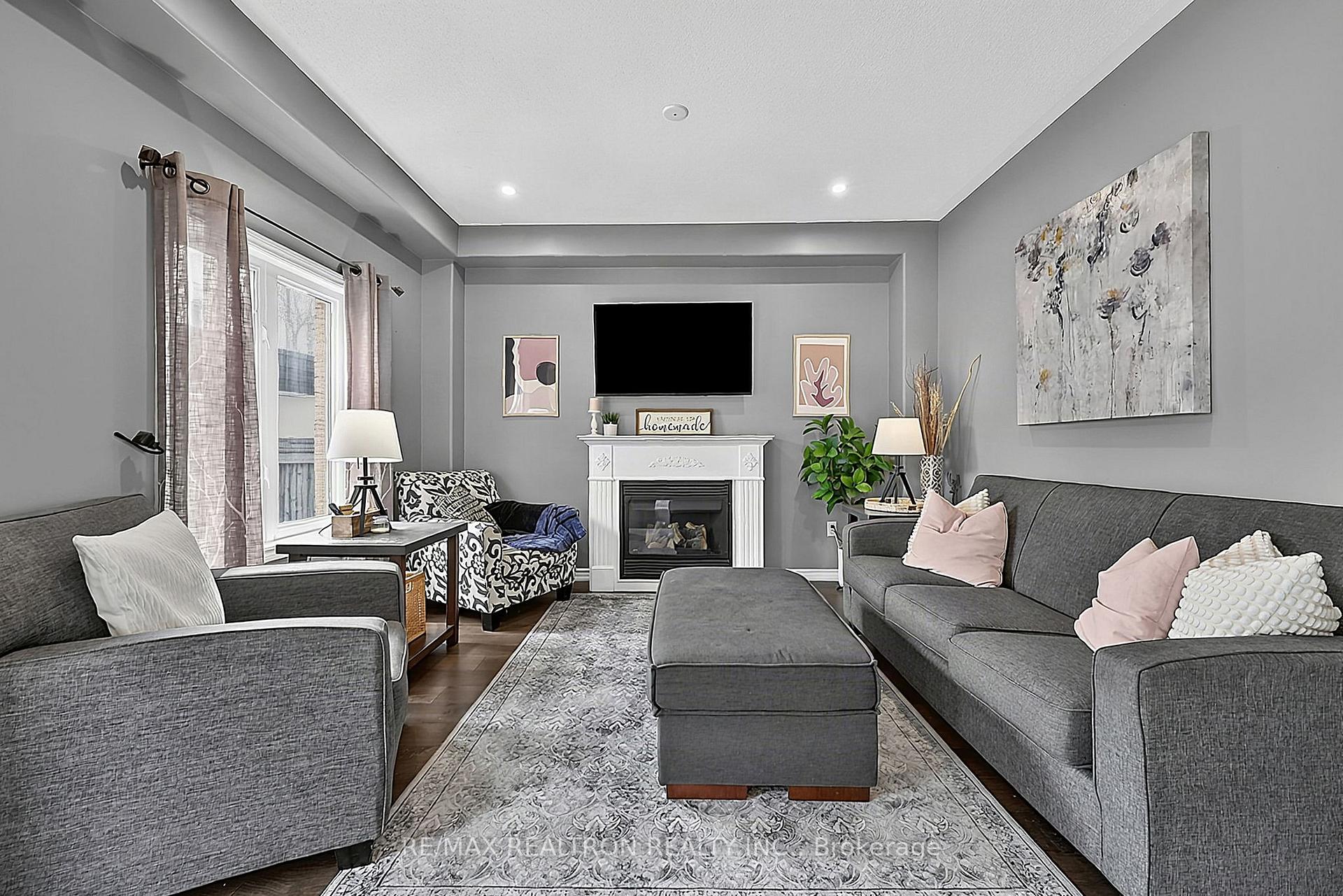 Photo 16 of 11 Tudor Crescent, Barrie, Innis-Shore — HOMEH