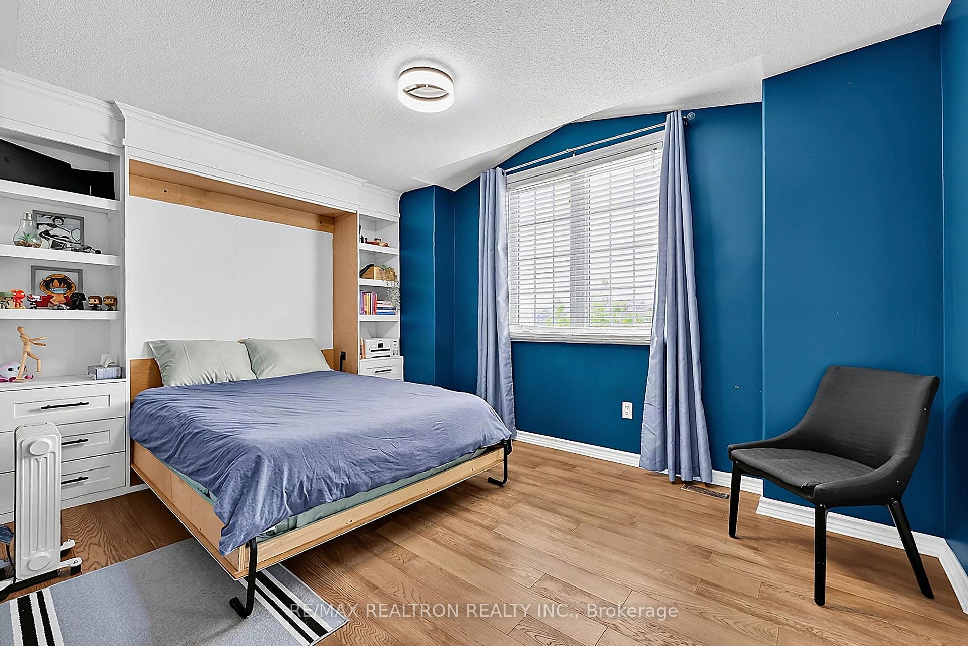 Photo 28 of 11 Tudor Crescent, Barrie, Innis-Shore — HOMEH