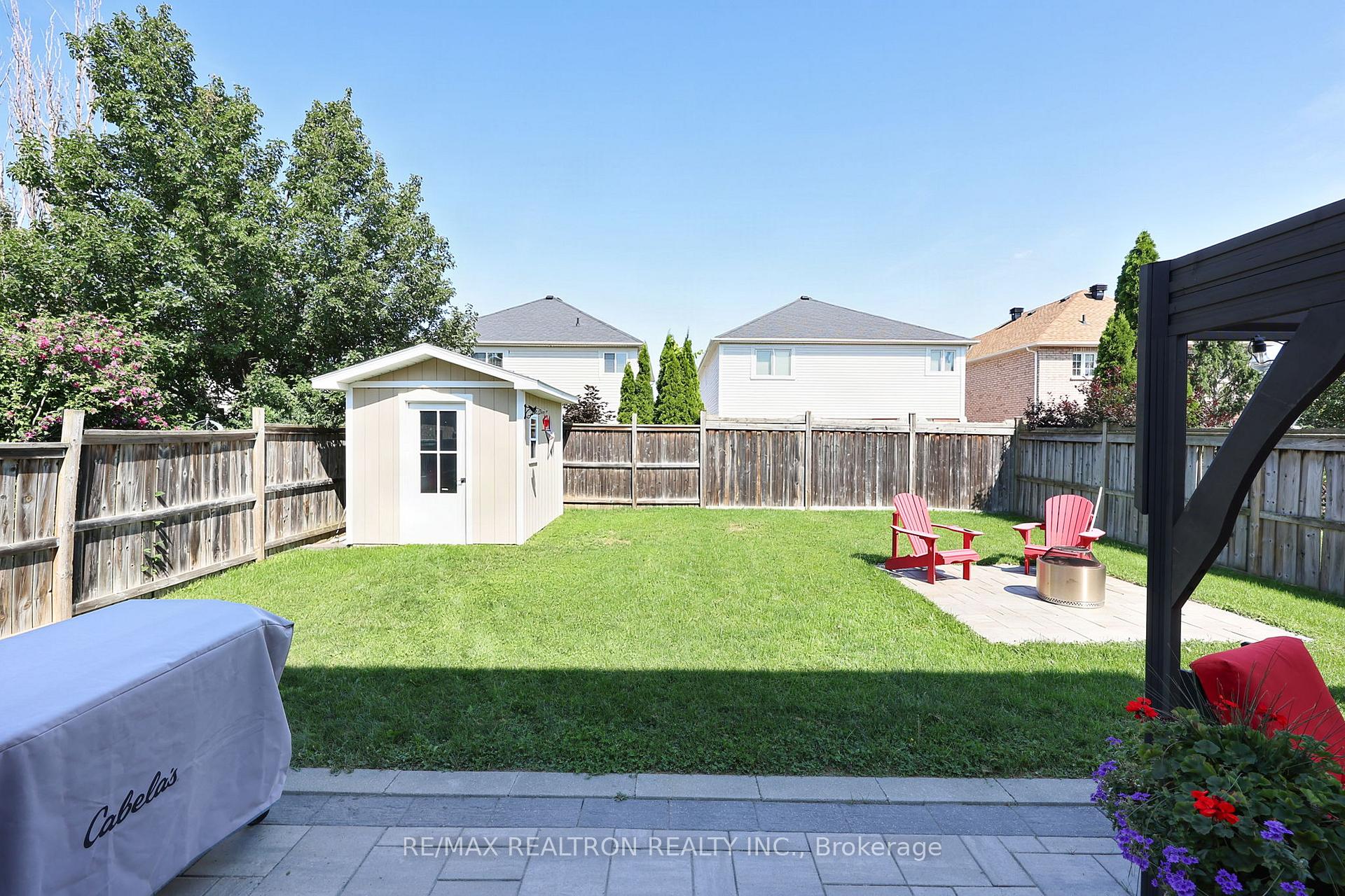 Photo 39 of 11 Tudor Crescent, Barrie, Innis-Shore — HOMEH