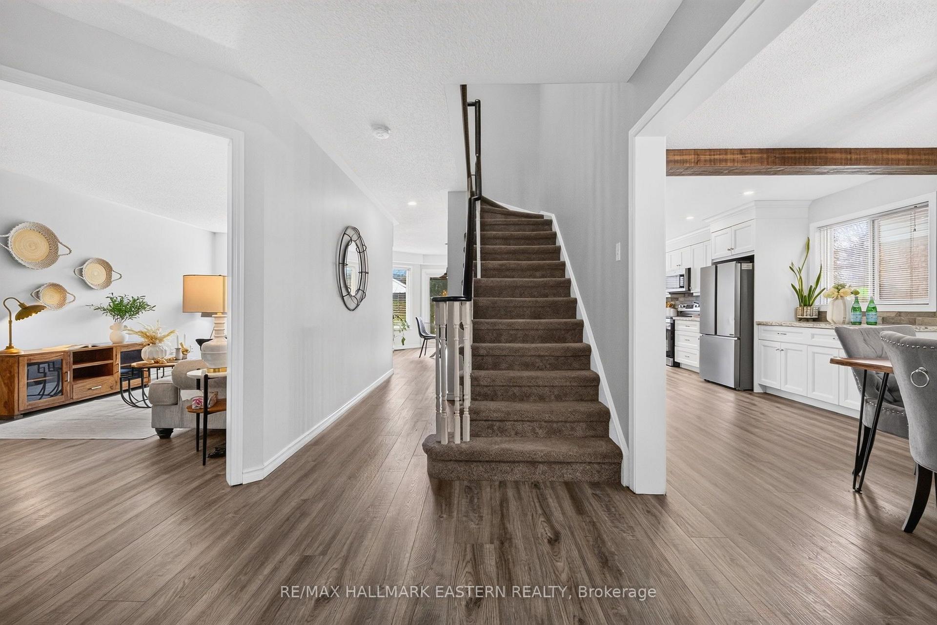 Photo 6 of 25 Edgerton Drive, Clarington, Bowmanville — HOMEH