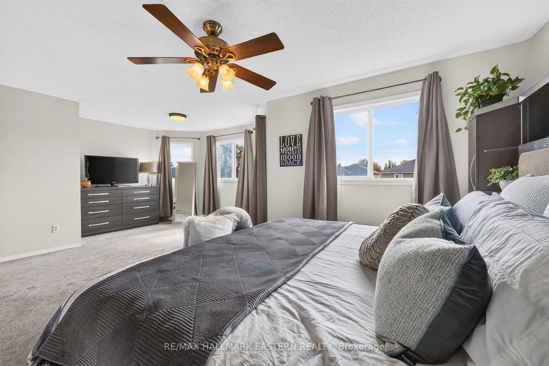 Photo 24 of 25 Edgerton Drive, Clarington, Bowmanville — HOMEH