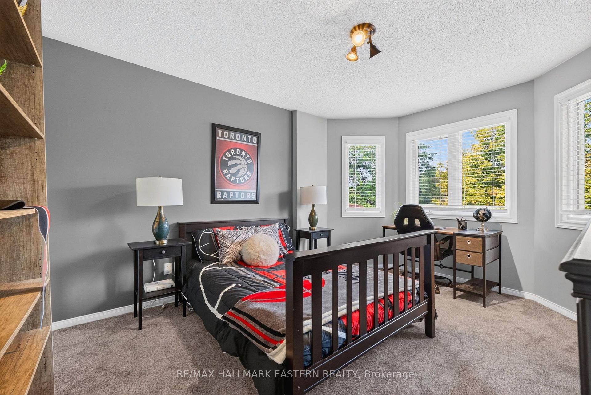 Photo 33 of 25 Edgerton Drive, Clarington, Bowmanville — HOMEH