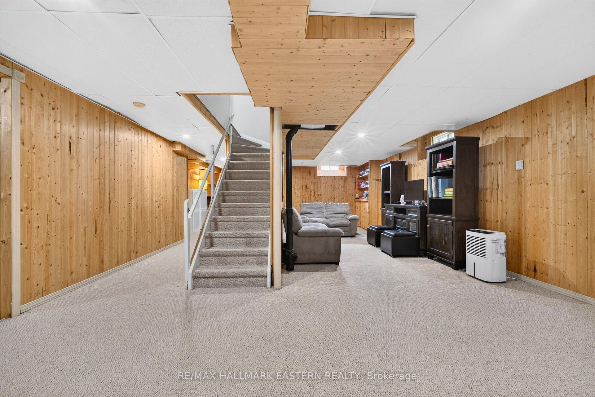 Photo 38 of 25 Edgerton Drive, Clarington, Bowmanville — HOMEH