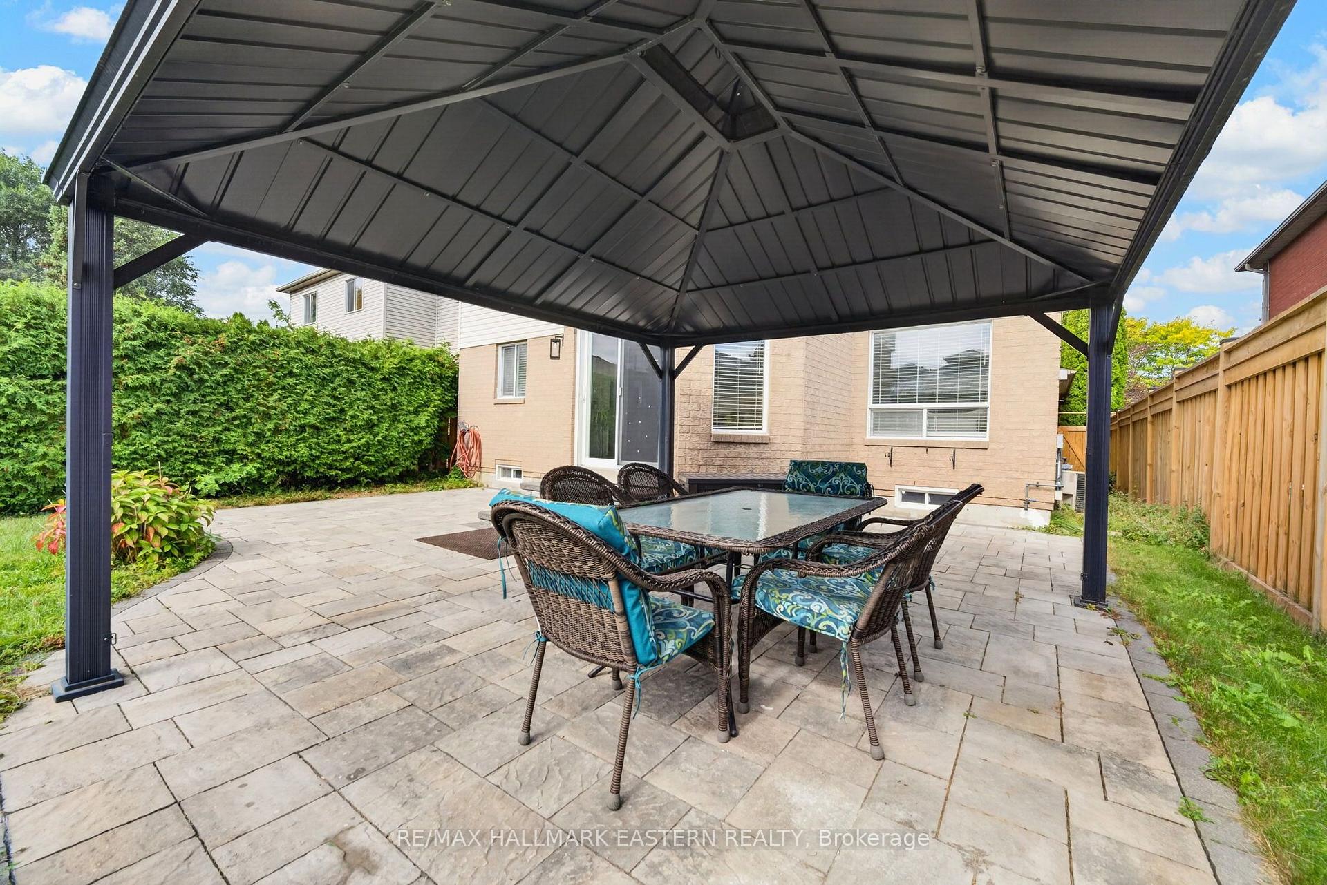 Photo 45 of 25 Edgerton Drive, Clarington, Bowmanville — HOMEH