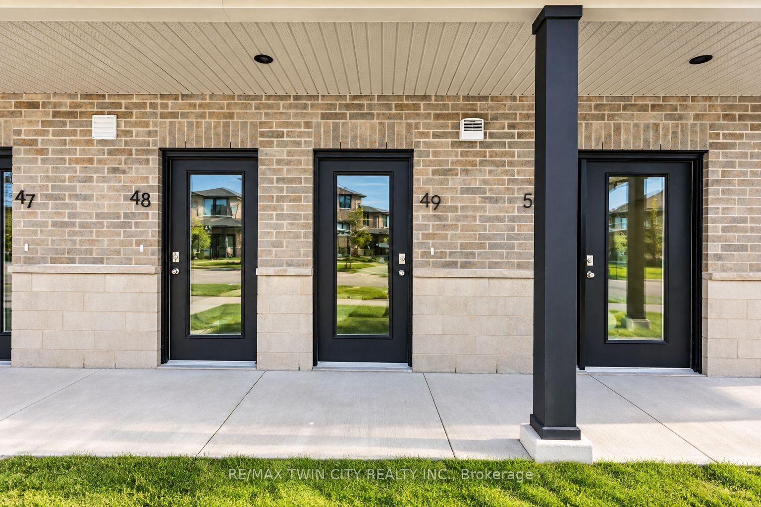 Photo 3 of Unit 49, 3202 Vivian Line, Stratford — HOMEH
