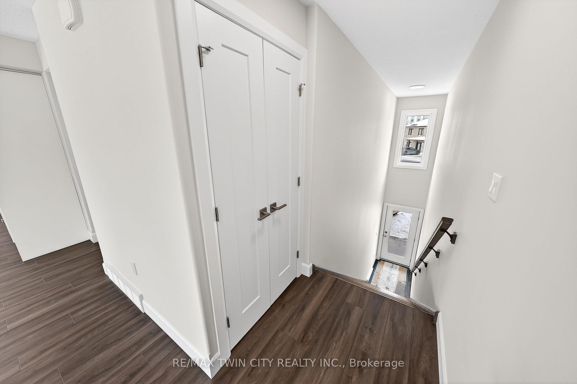 Photo 4 of Unit 49, 3202 Vivian Line, Stratford — HOMEH