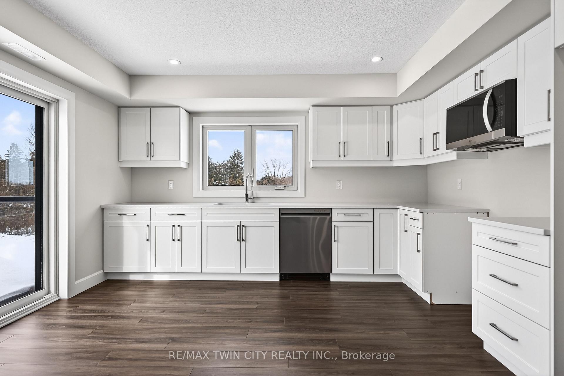 Photo 10 of Unit 49, 3202 Vivian Line, Stratford — HOMEH