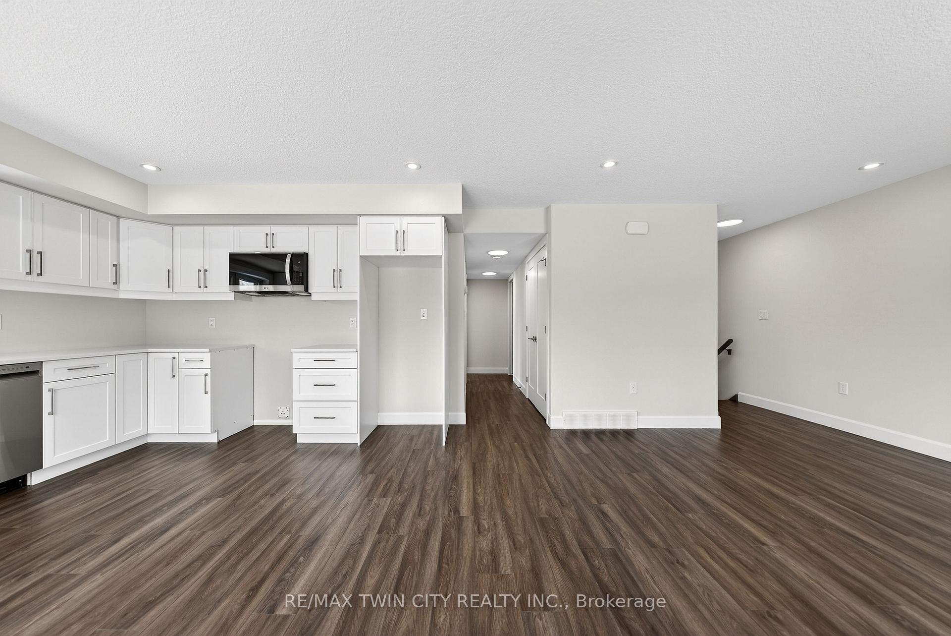 Photo 15 of Unit 49, 3202 Vivian Line, Stratford — HOMEH