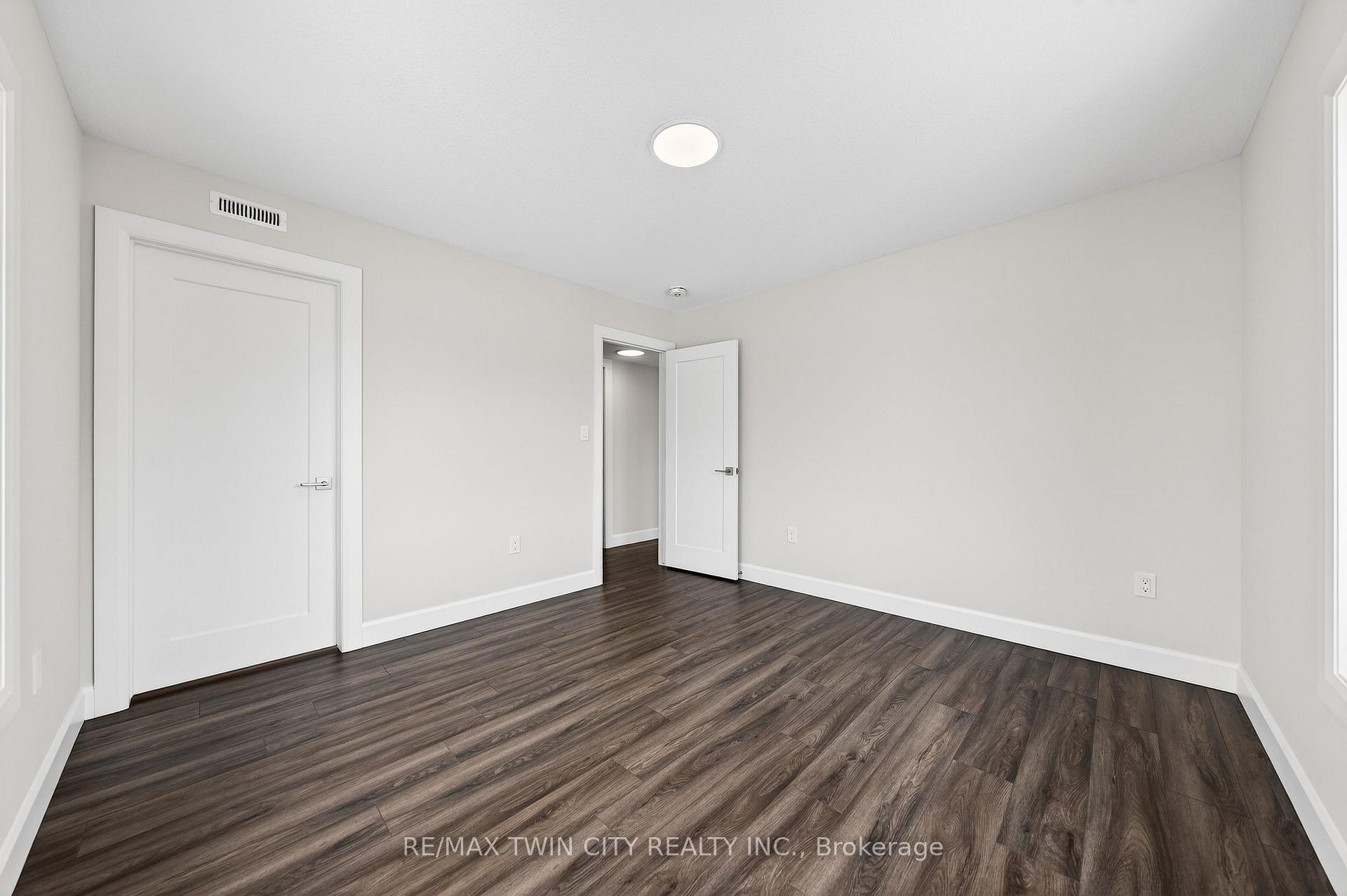 Photo 18 of Unit 49, 3202 Vivian Line, Stratford — HOMEH
