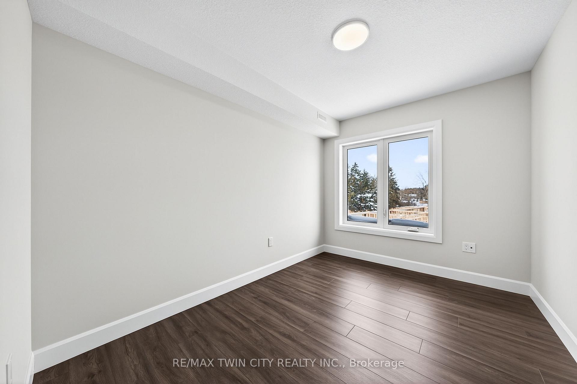 Photo 20 of Unit 49, 3202 Vivian Line, Stratford — HOMEH