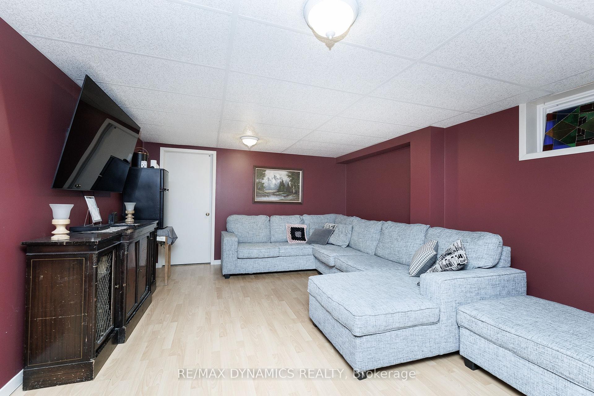 Photo 27 of 53 Mountain Street, St. Catharines, Burleigh Hill — HOMEH
