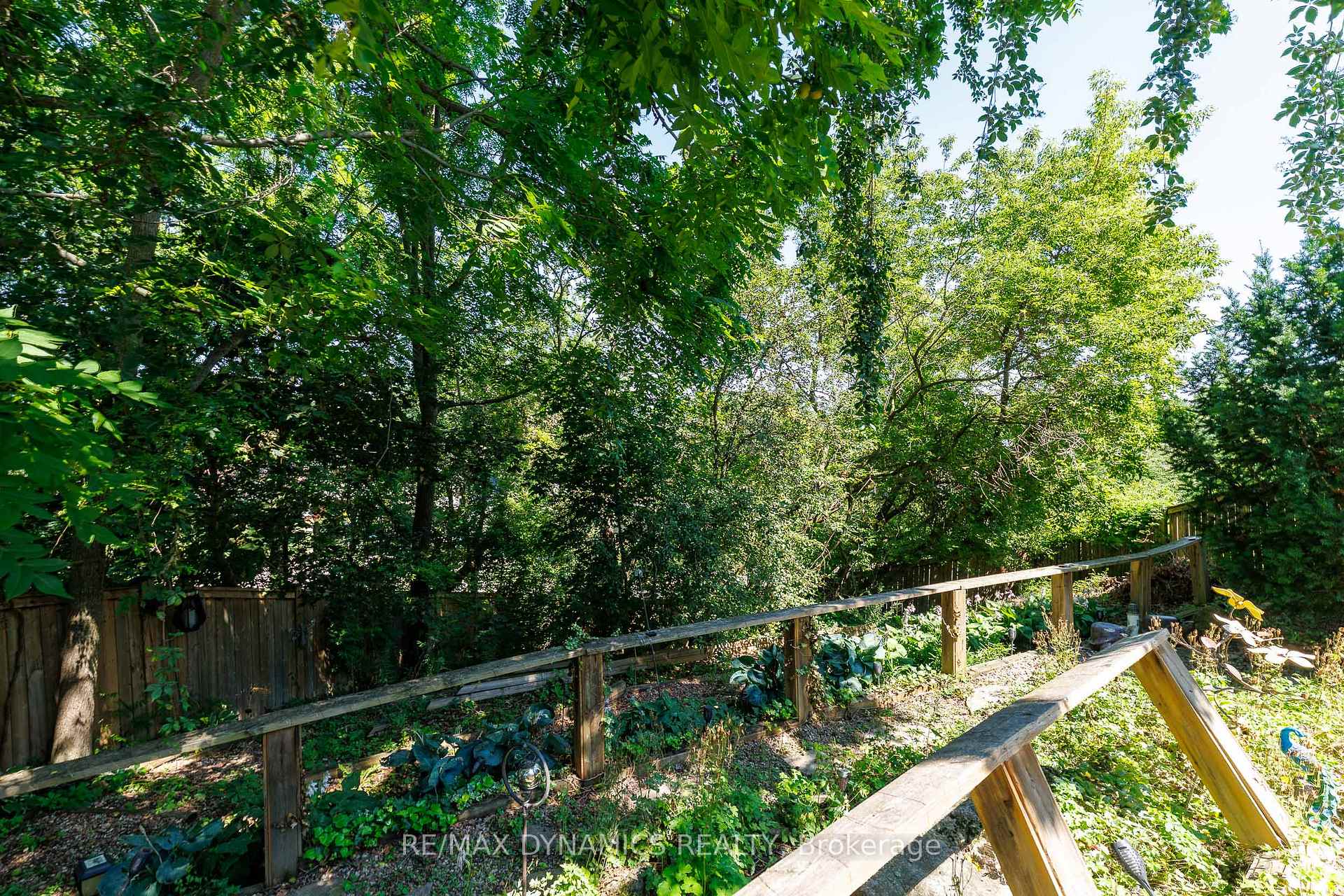 Photo 33 of 53 Mountain Street, St. Catharines, Burleigh Hill — HOMEH