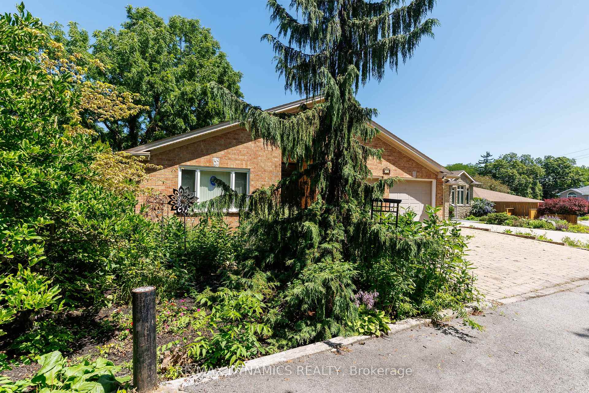 Photo 42 of 53 Mountain Street, St. Catharines, Burleigh Hill — HOMEH