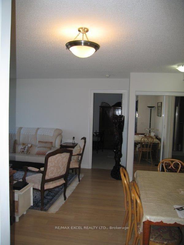 Photo 5 of Unit 973, 23 Cox Boulevard, Markham, Unionville — HOMEH