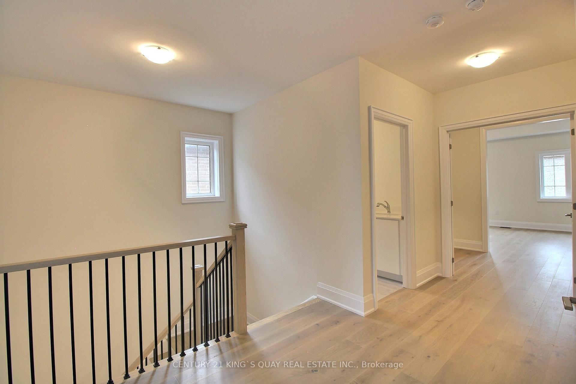 Photo 13 of 16 Sweet Gale Crescent, Richmond Hill, Rural Richmond Hill — HOMEH