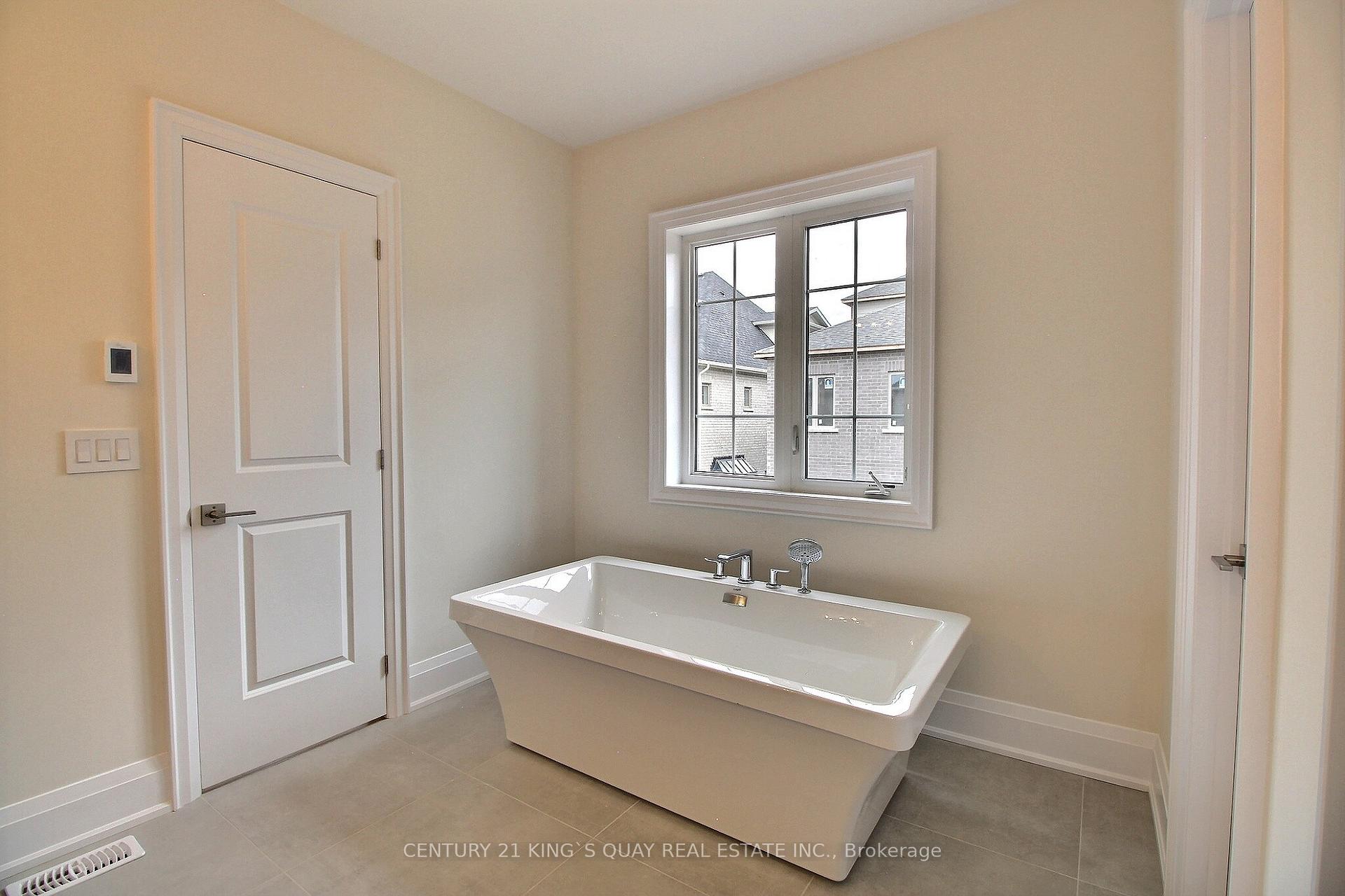 Photo 17 of 16 Sweet Gale Crescent, Richmond Hill, Rural Richmond Hill — HOMEH