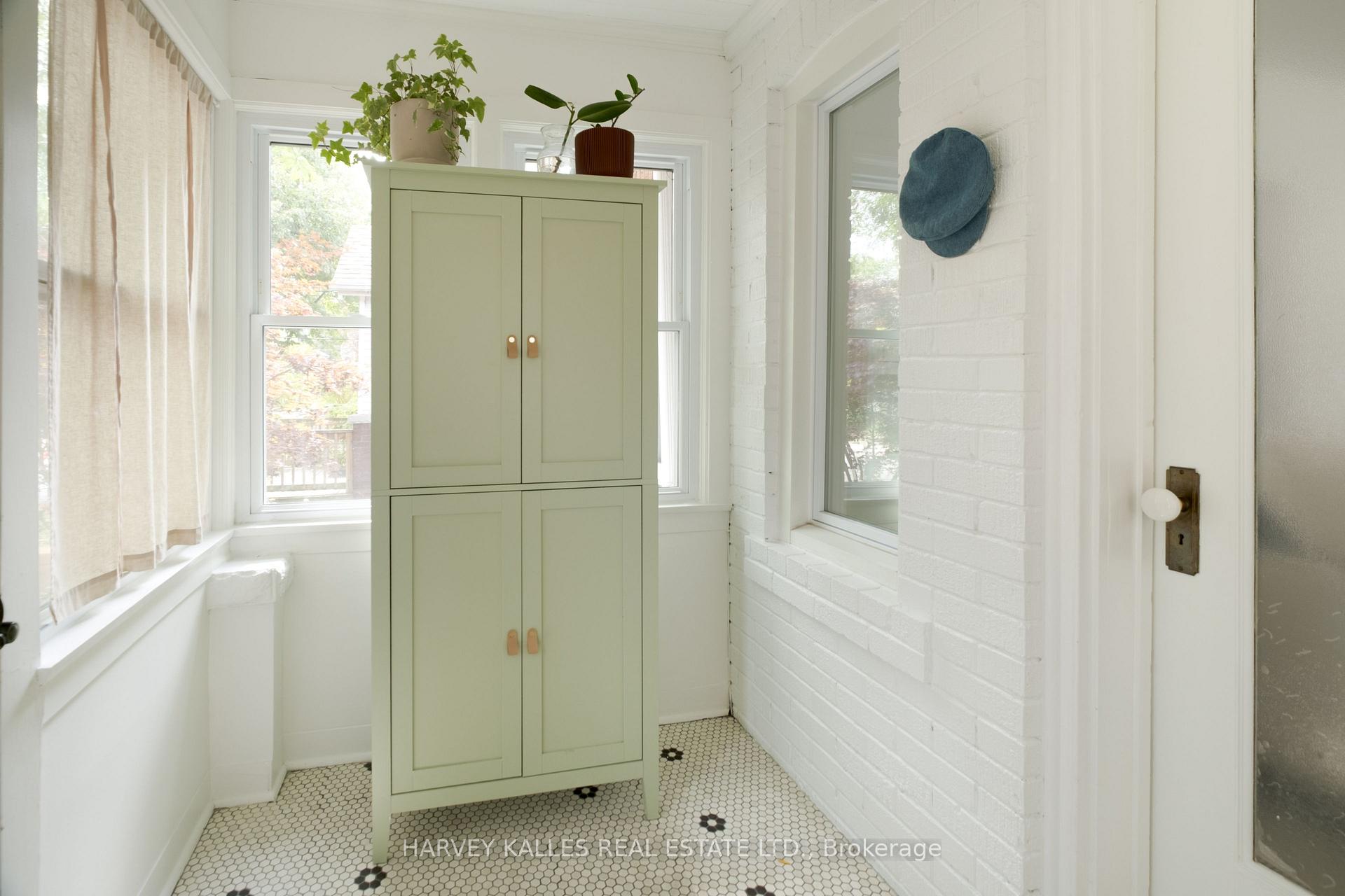 Photo 18 of 84 Coleridge Avenue, Toronto, Woodbine-Lumsden — HOMEH