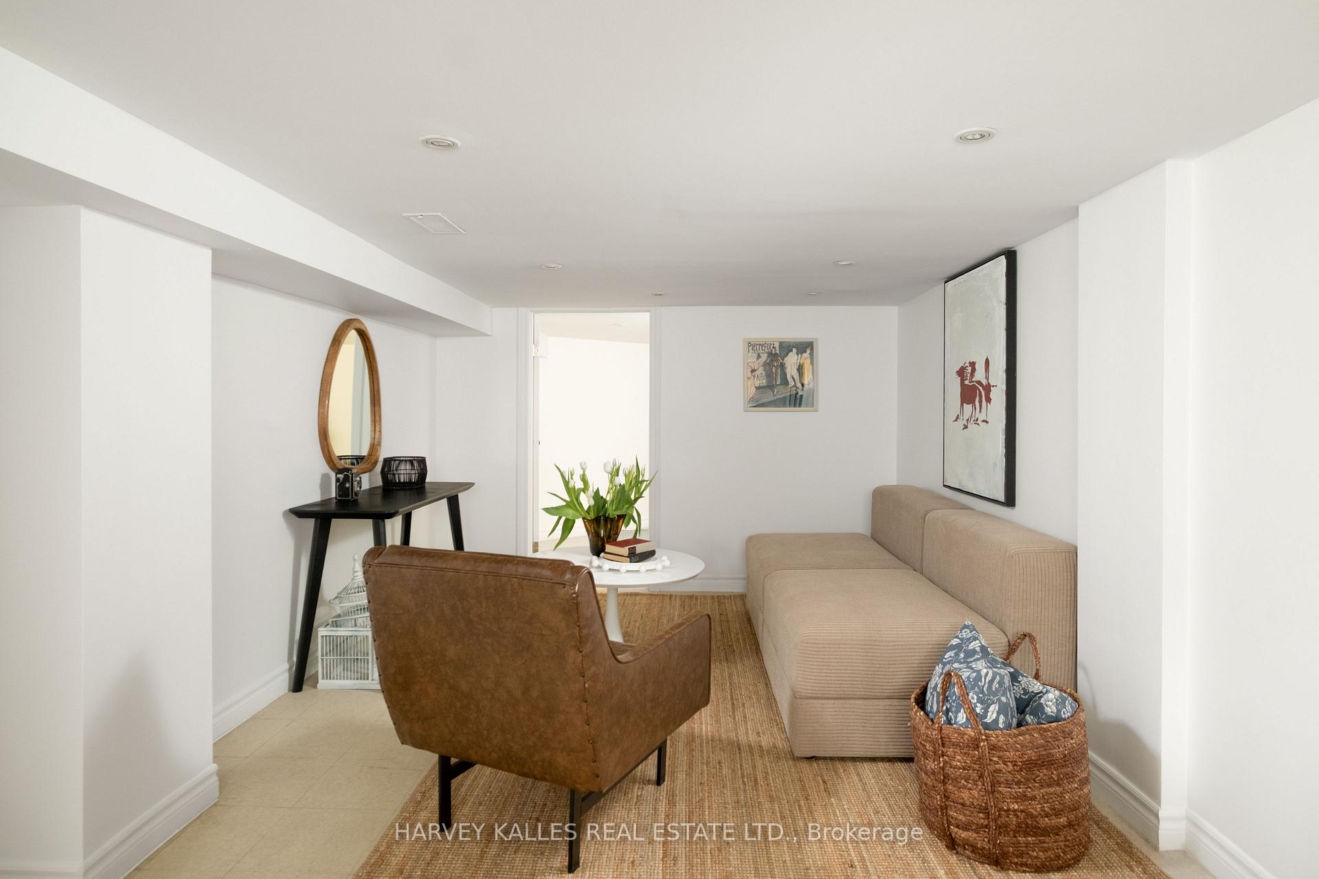 Photo 23 of 84 Coleridge Avenue, Toronto, Woodbine-Lumsden — HOMEH